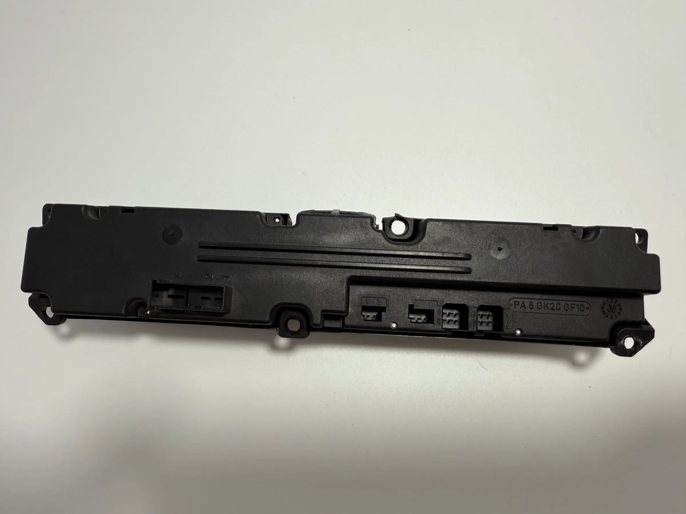 Oryginalny przełącznik Mercedes-Benz C 220 listwa przycisków awaryjnych ESP 2038218258