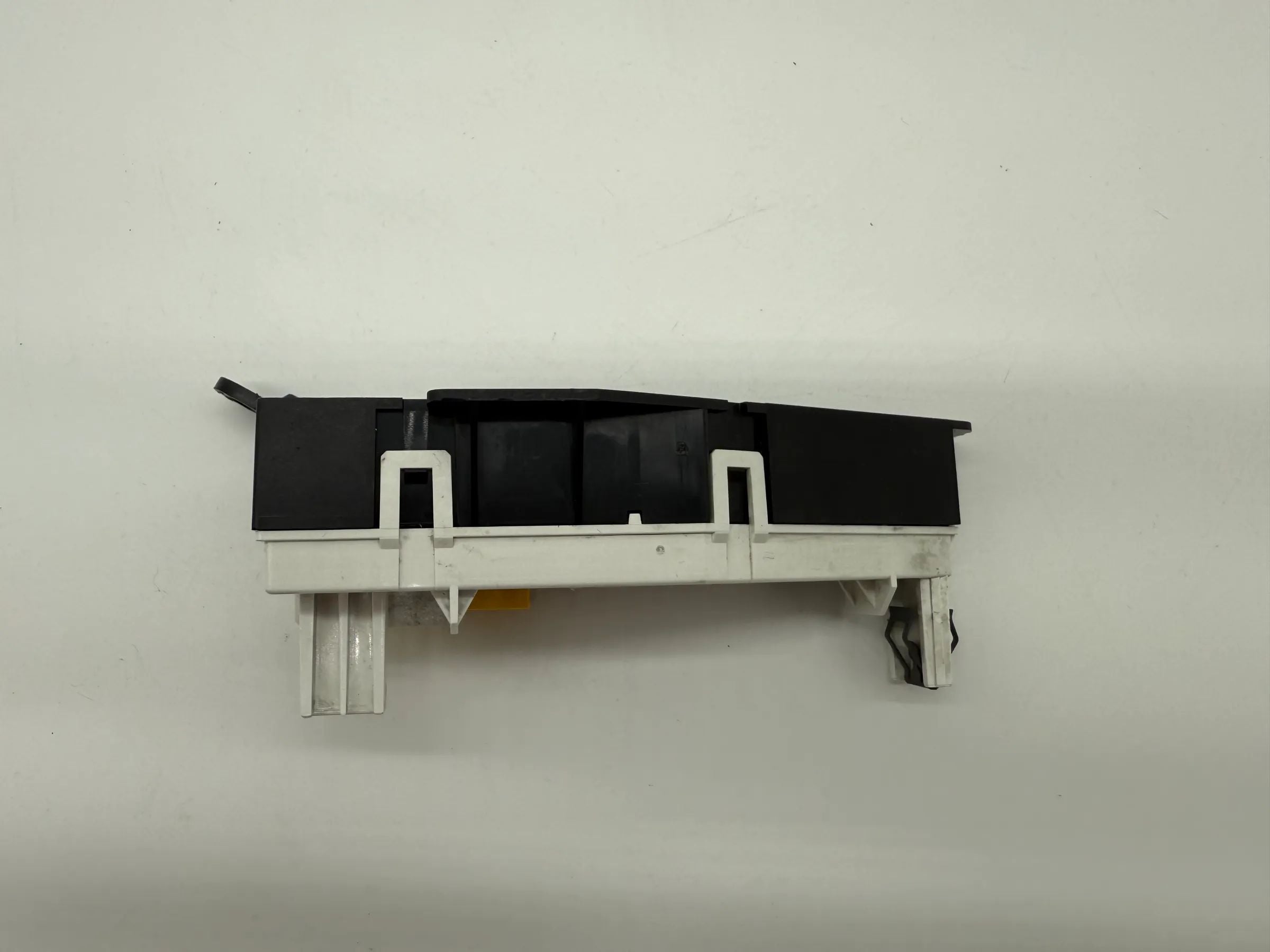 Ford Focus 2004 screen display 2M5T10D885FB KKE5156 