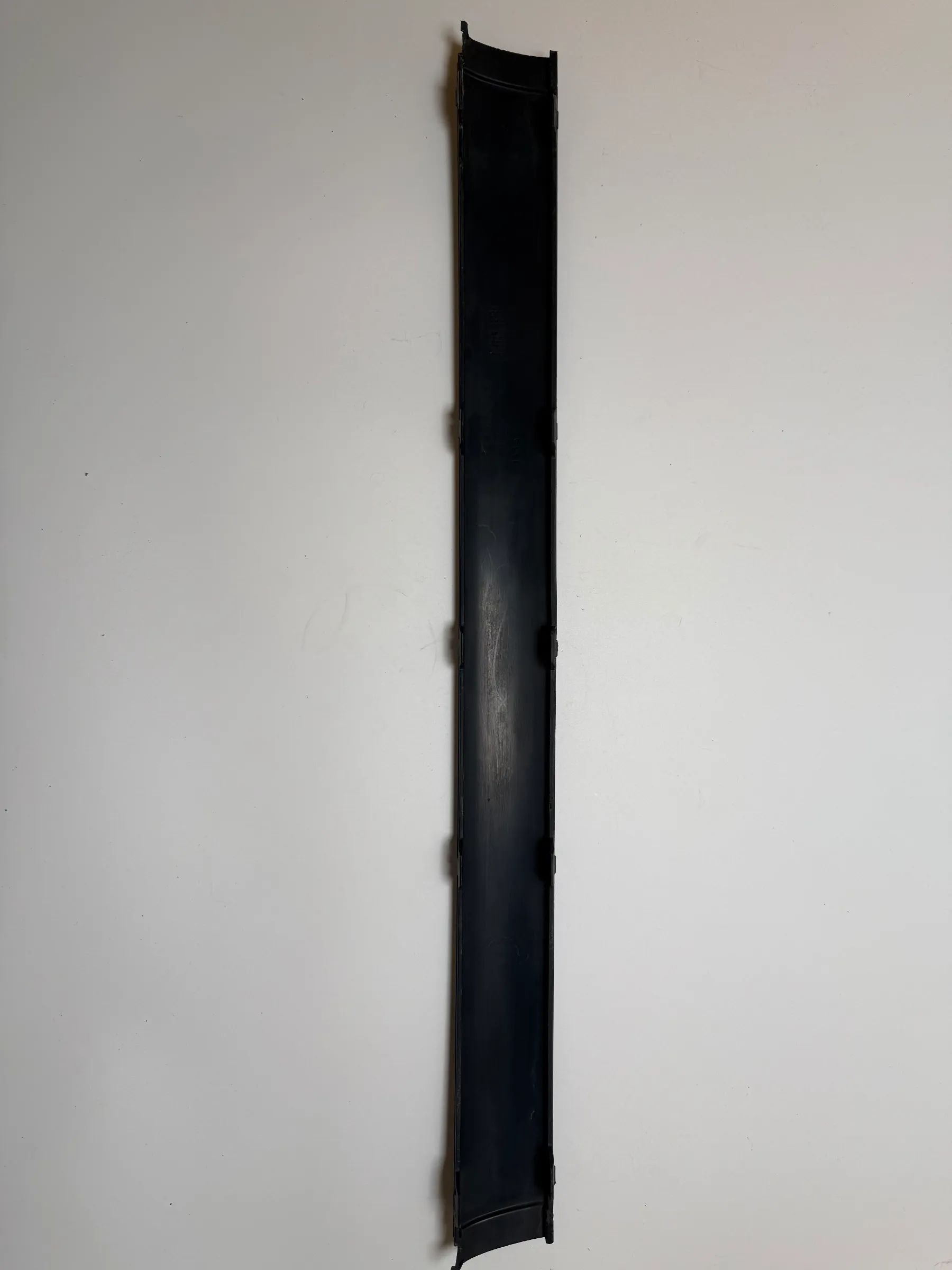 อะไหล่แท้ Volvo S60 00-04 ชิ้นกันกระแทกกันชน หมายเลข 9484229