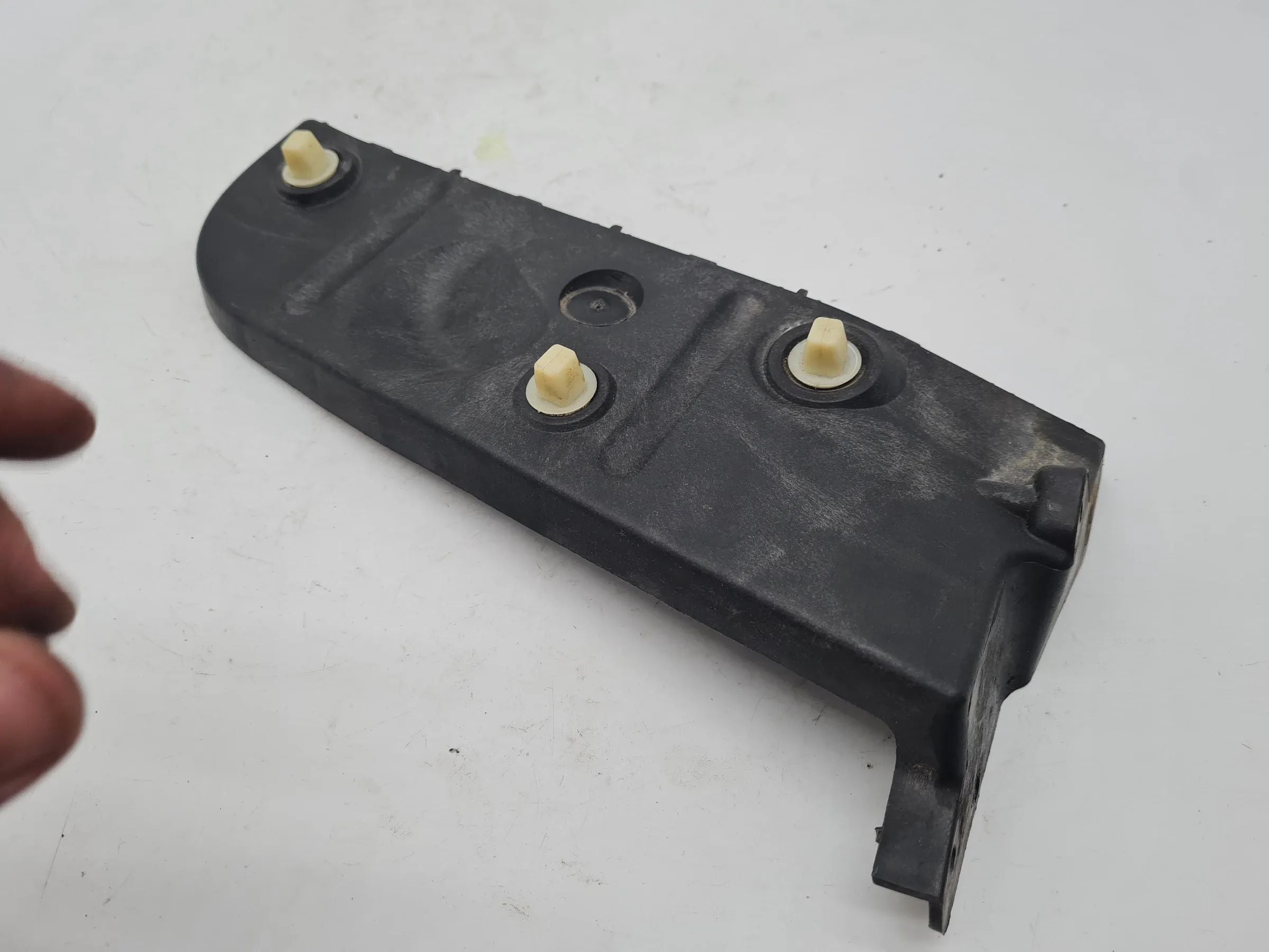 Audi A4 8E/B6/B7 Supporto paraurti posteriore sinistro 8E0807453 Originale