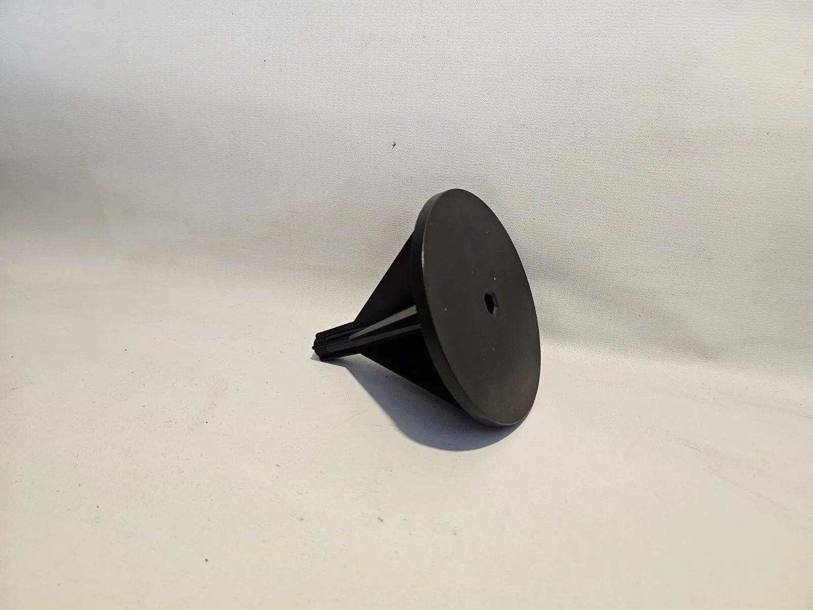 Oryginalne BMW E61 LCi Oryginalne Koło Zapasowe Bagażnika Podkładka Felgi 7137460