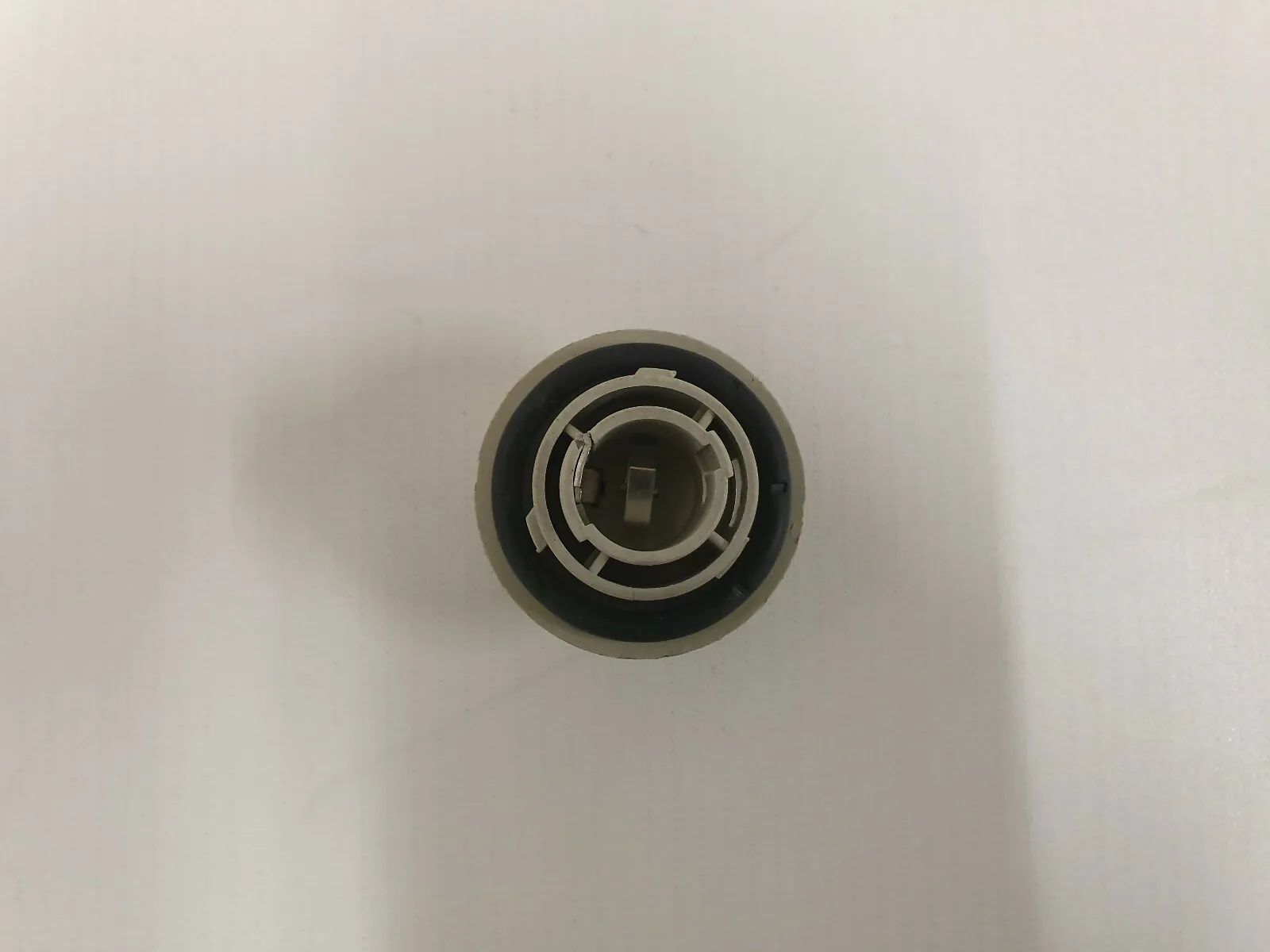 Ford Puma EC Lampenfassung Heckleuchte 89FG13K370AA  Rückleuchte rechts   K15