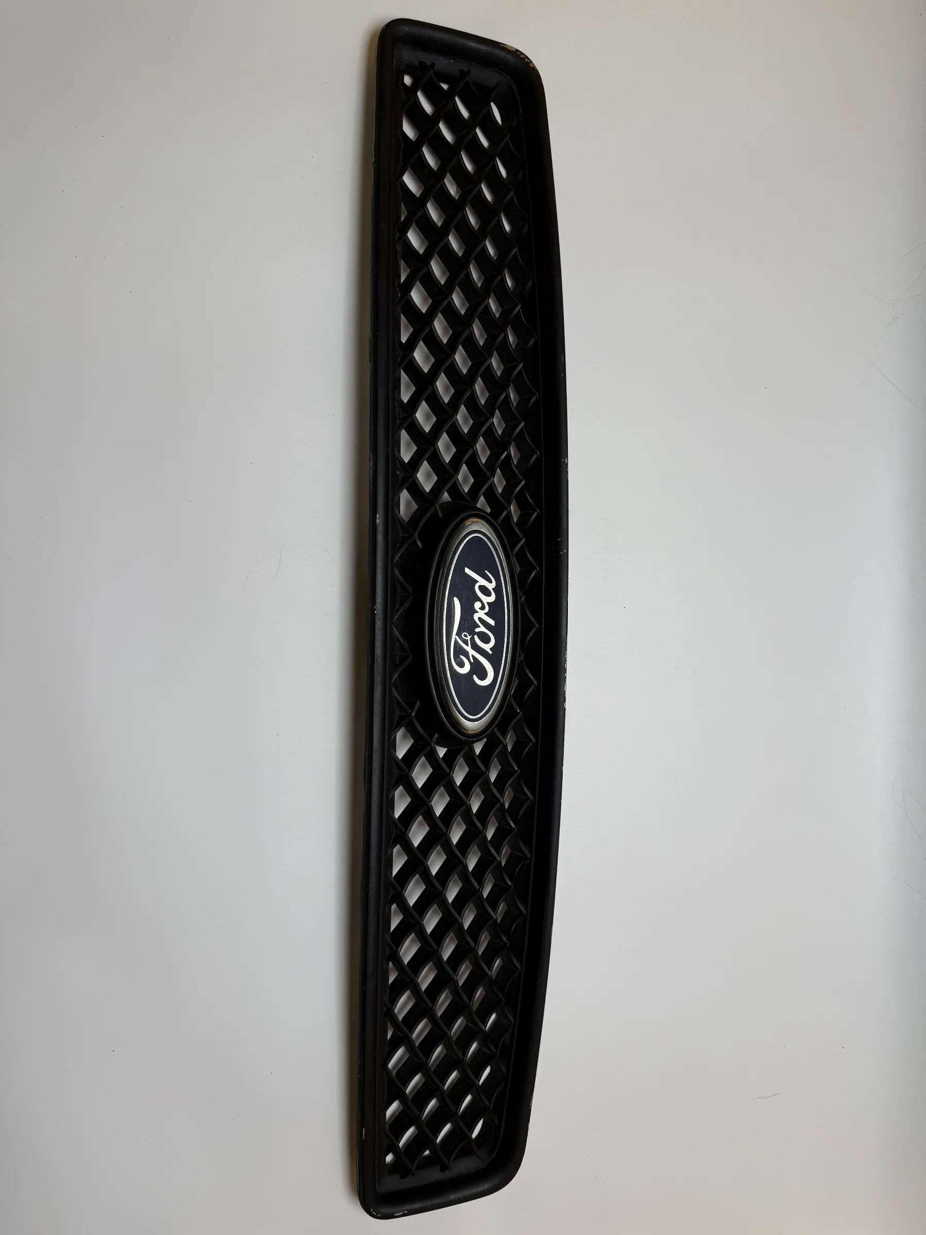 Calandre 2NII-8200-DCW Ford Focus Turnier DBW/DAW/DFW/DNW/DB1/DA1