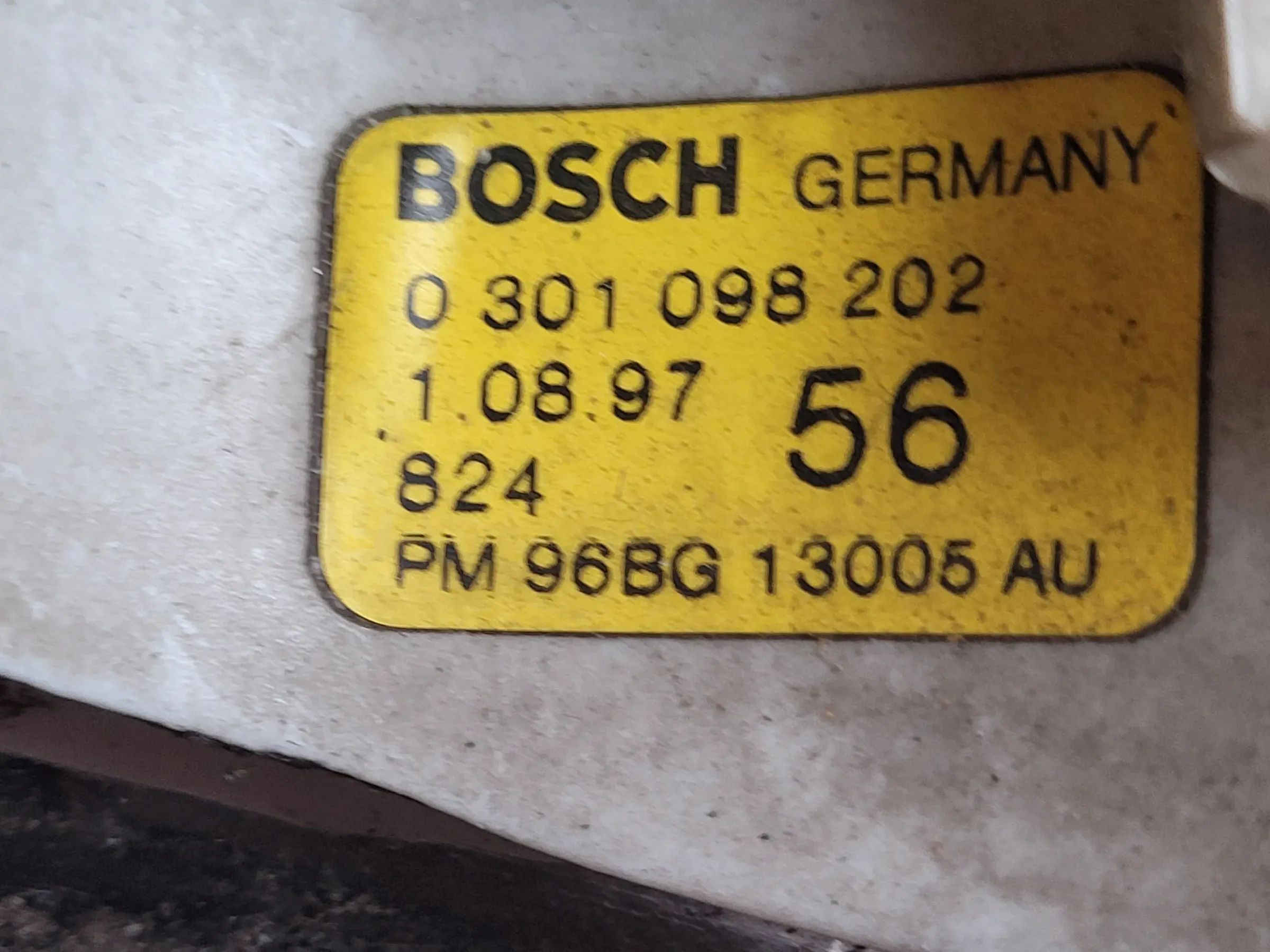 Ford Mondeo II 2 BAP/BNP Scheinwerfer/Frontleuchte Rechts 0301098202 Original