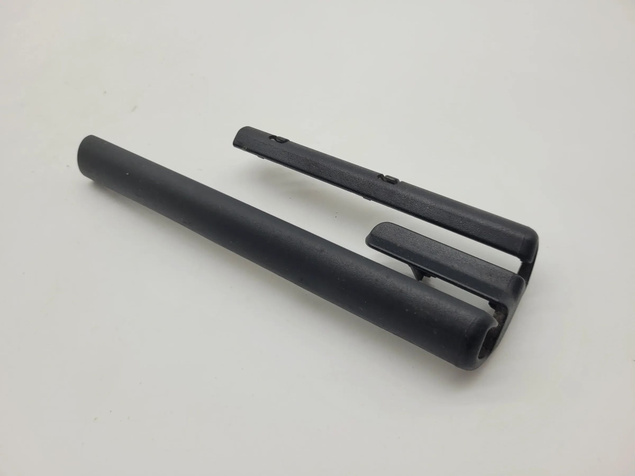 BMW 7er E38 Abdeckung Sitzschiene Rechts Vorne 52.10-8207206 Original