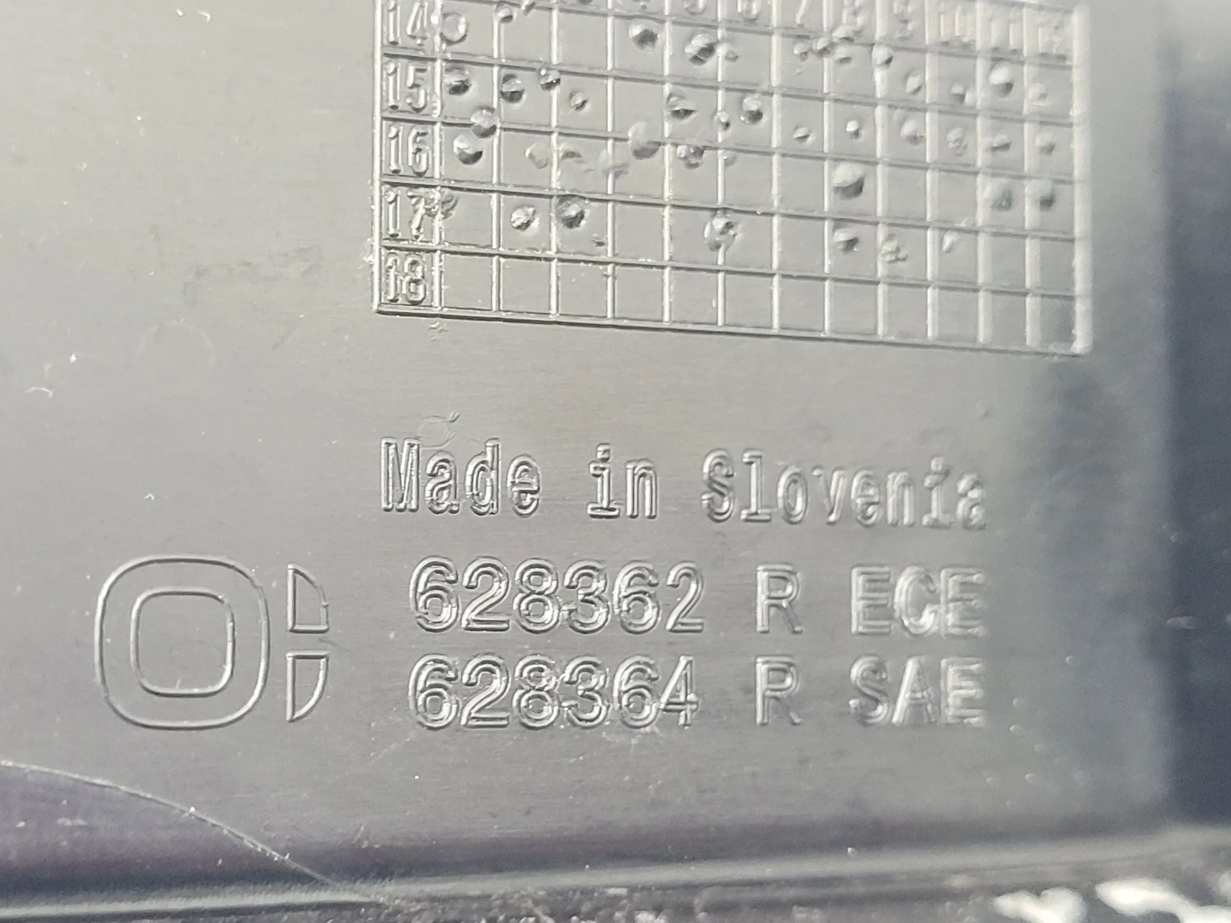 Original Audi Q3 (8UB/8UG) Rückleuchte/Rücklicht Rechts 8U0945096C