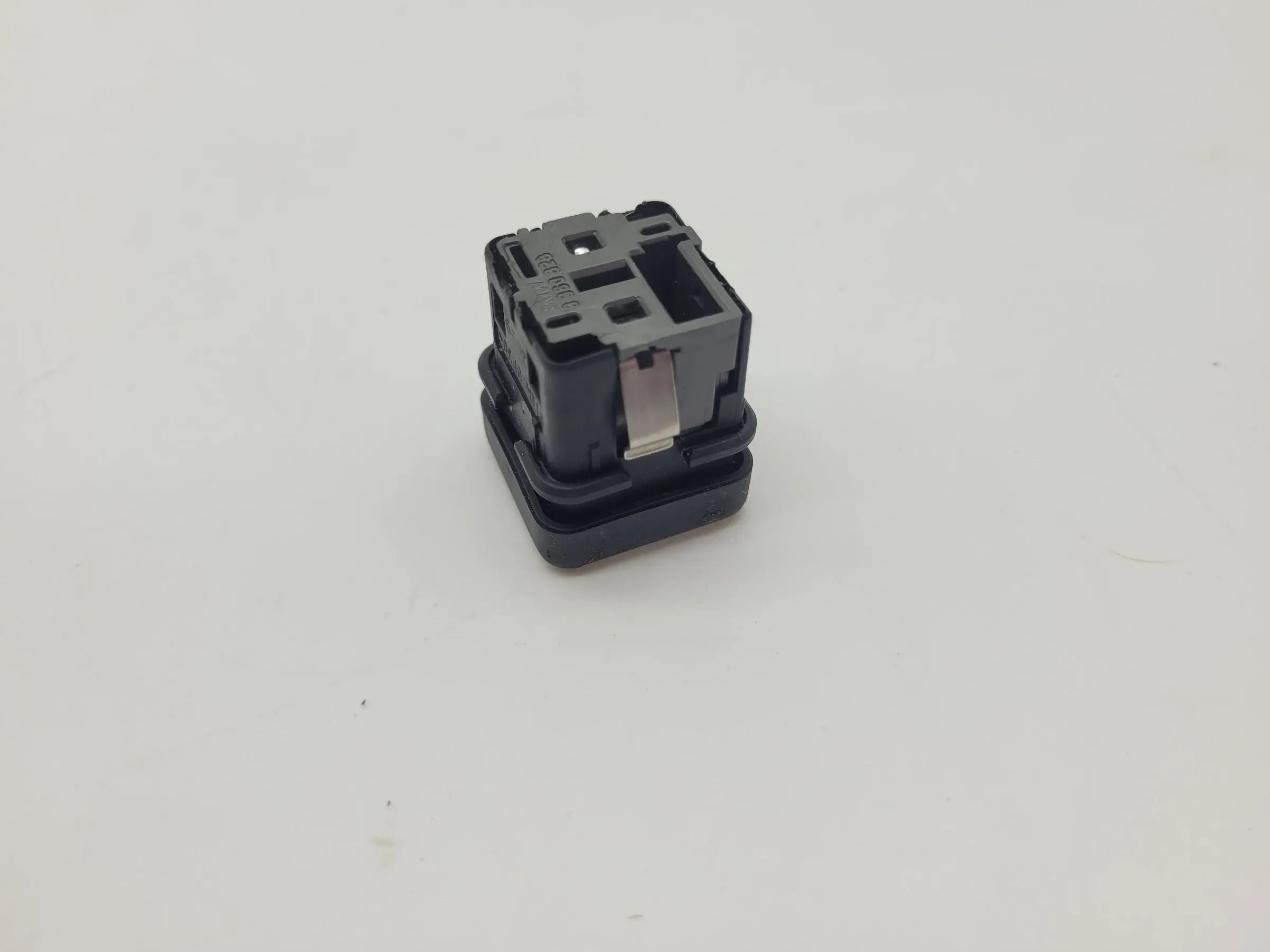 BMW 5er Touring E39 Schalter Zentralverriegelung 8360828 (Original)