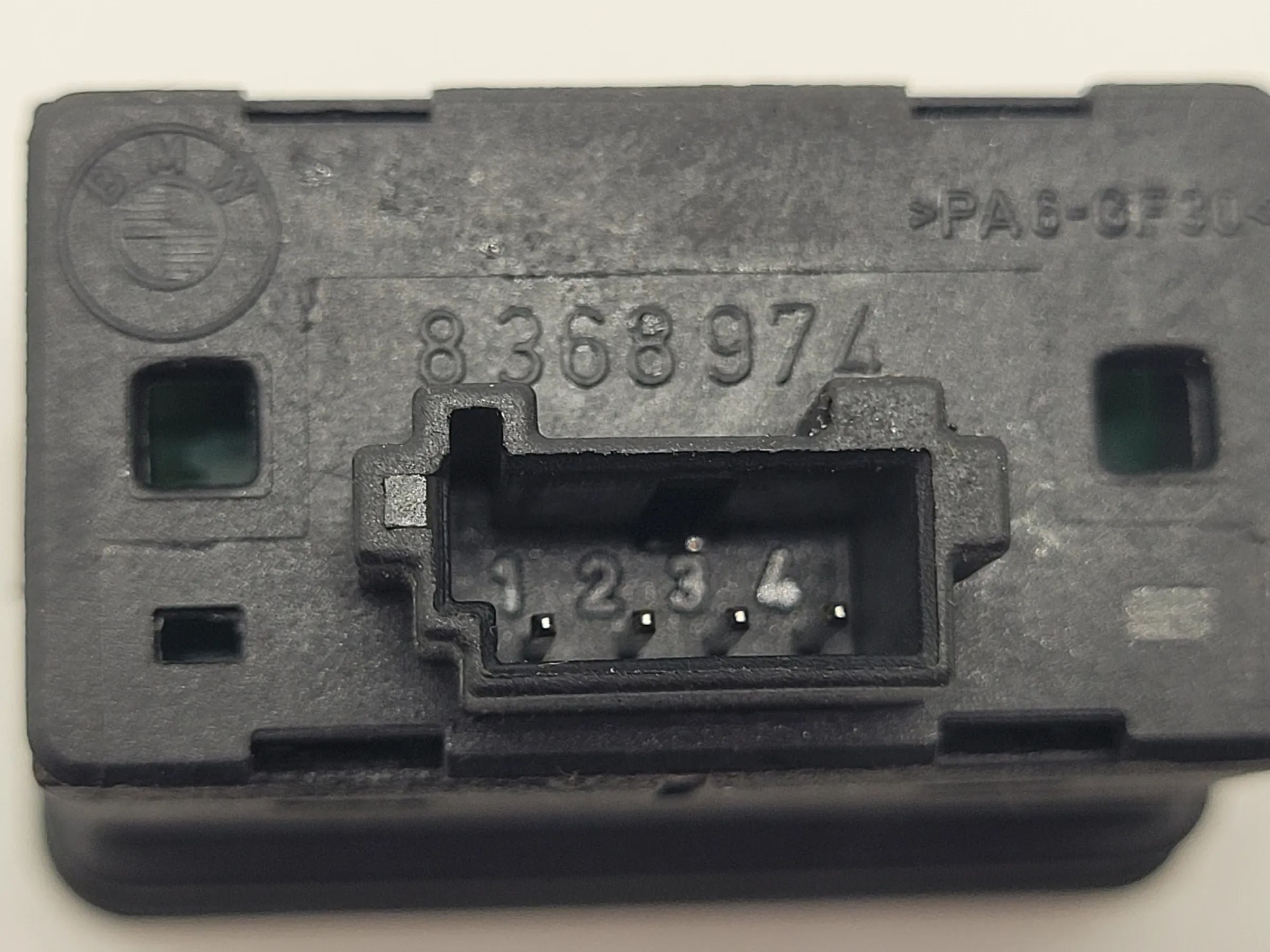 BMW 5er Touring E39 Fensterheberschalter L/R 8368974 (Original)