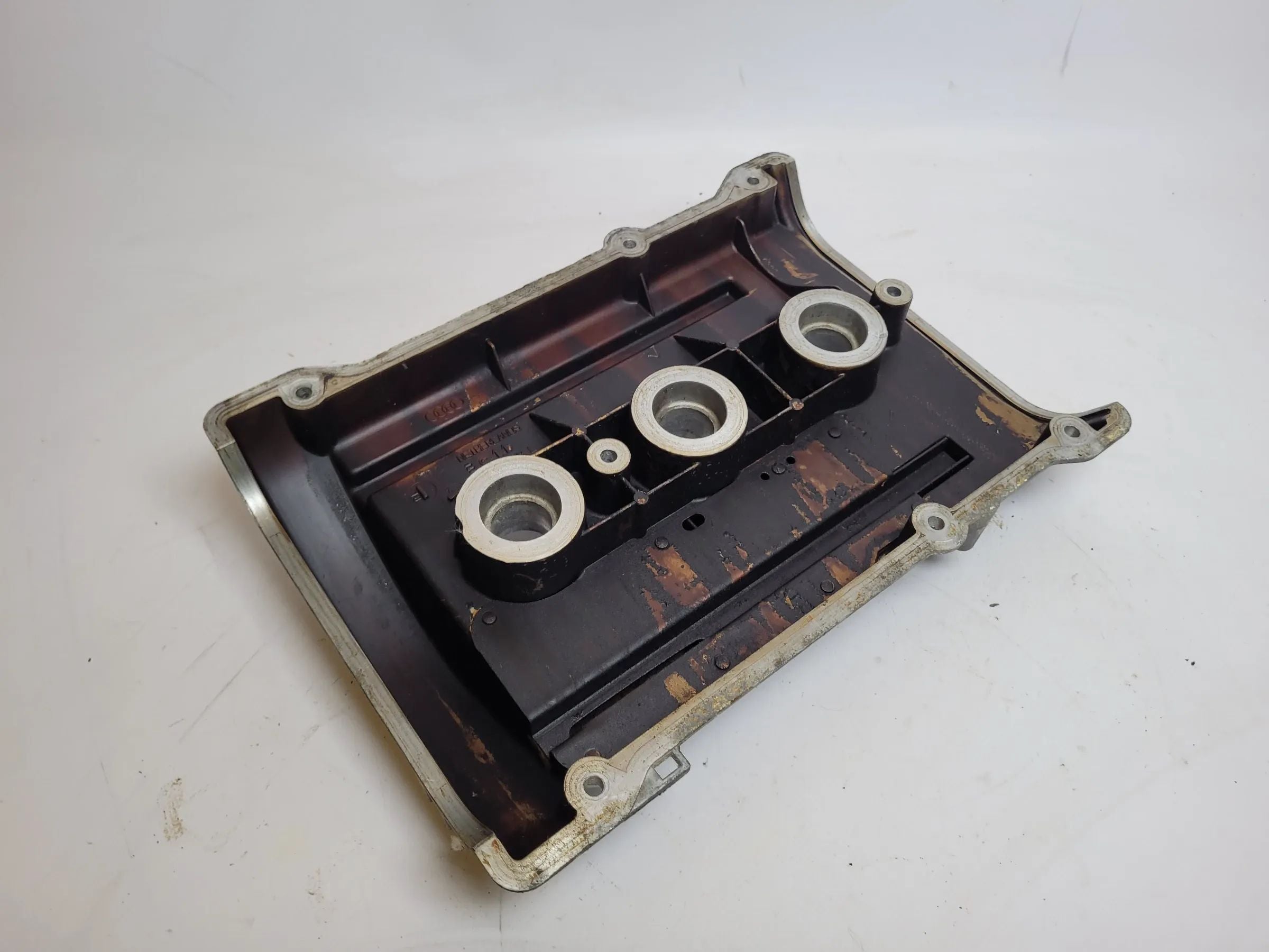Audi A4/A6 4B/8D 2.4, 121KW Zylinderkopfhaube / Ventildeckel 078103472L Original