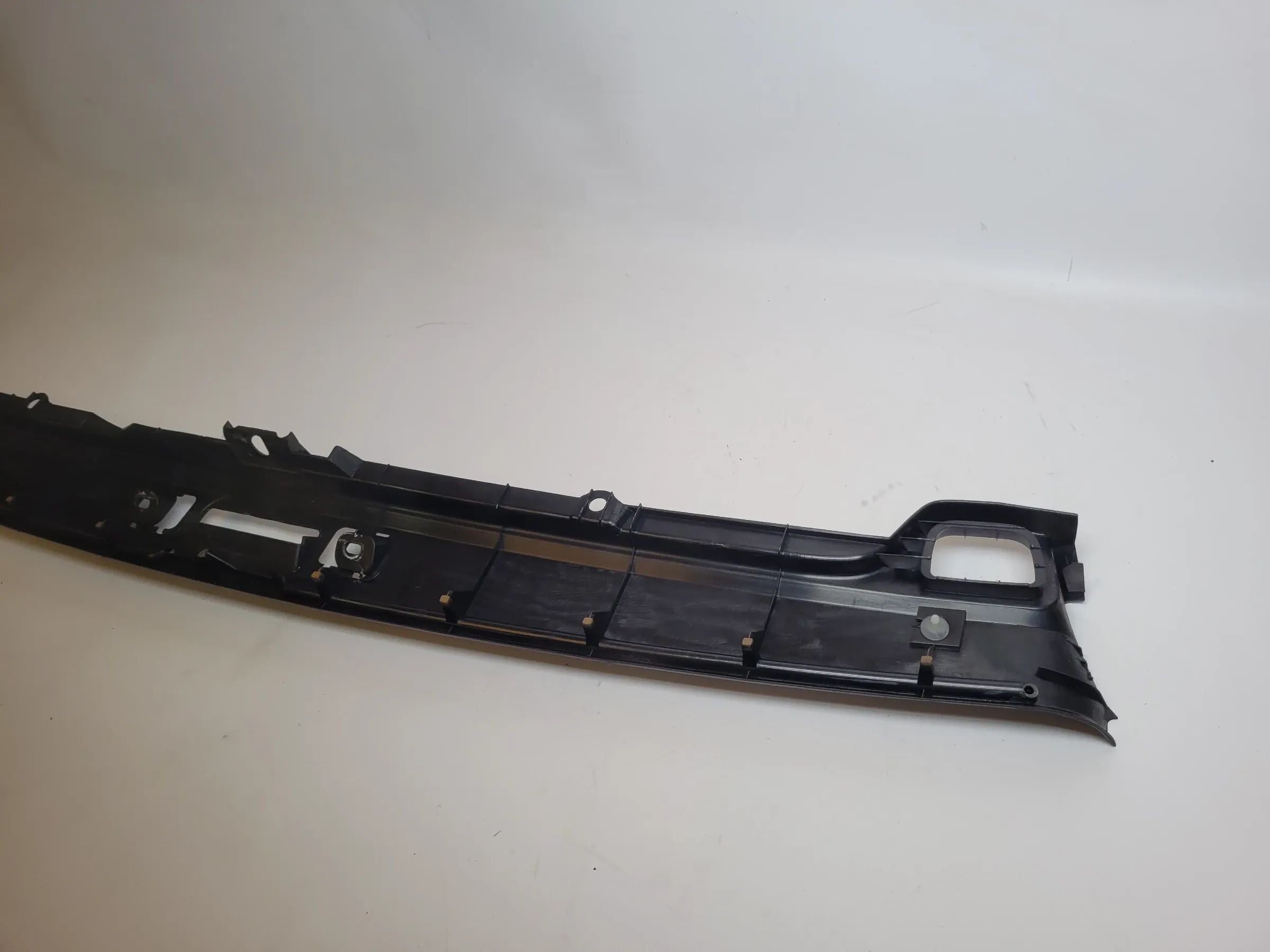 BMW 5er Touring E39 Blende Landekante Kofferraum 51.47-8185232 Original