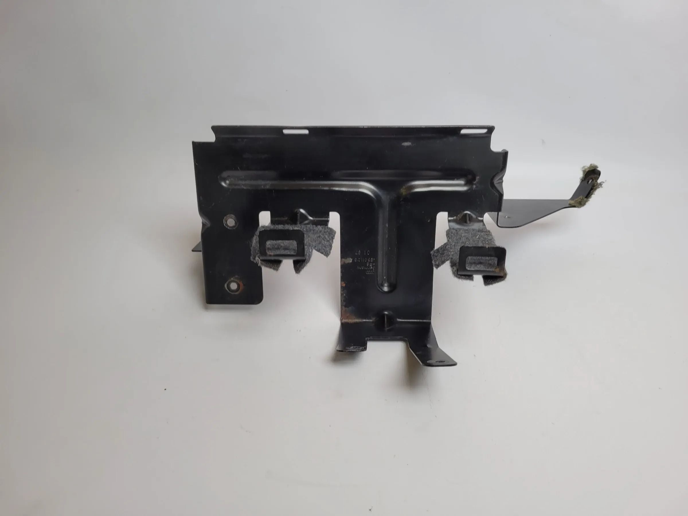 Audi A6 (4B2/4B4) Halterung / Befestigung 4B5011215A Original