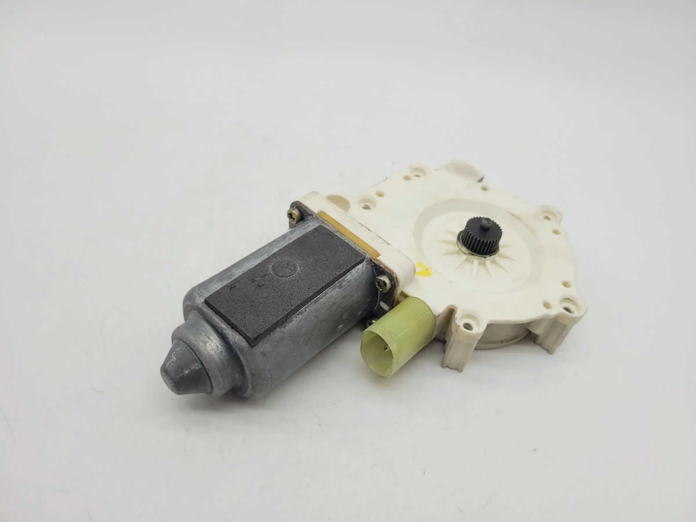 BMW 5er Touring Fensterhebermotor  Vorne Links 67.62-8360511 Original