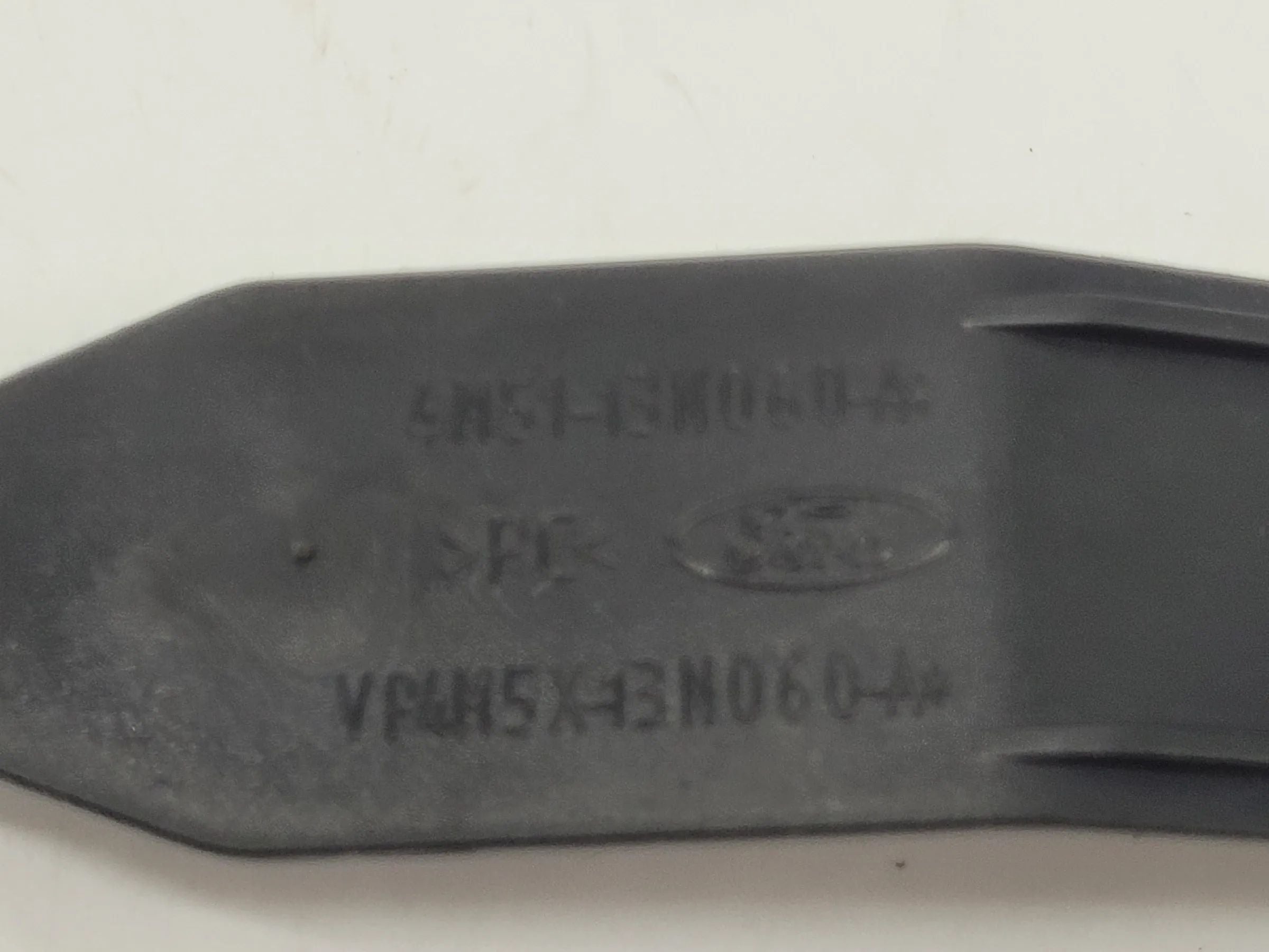 Ford Focus II DA Scheinwerfer Schiene Halter L/R 4M51-13N060-AA (Original)