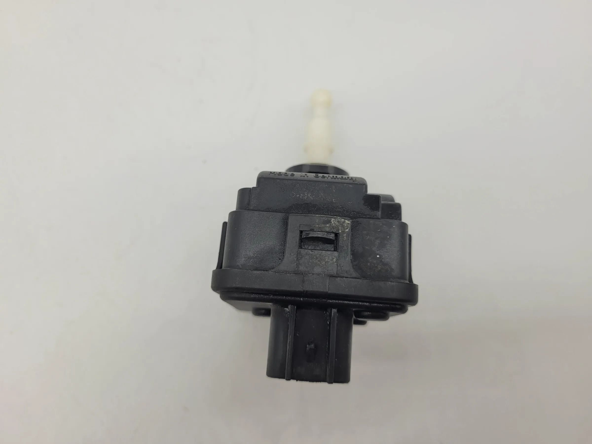 Opel Omega B V94 Scheinwerfer Stellmotor LWR L/R 90492832 (Original)