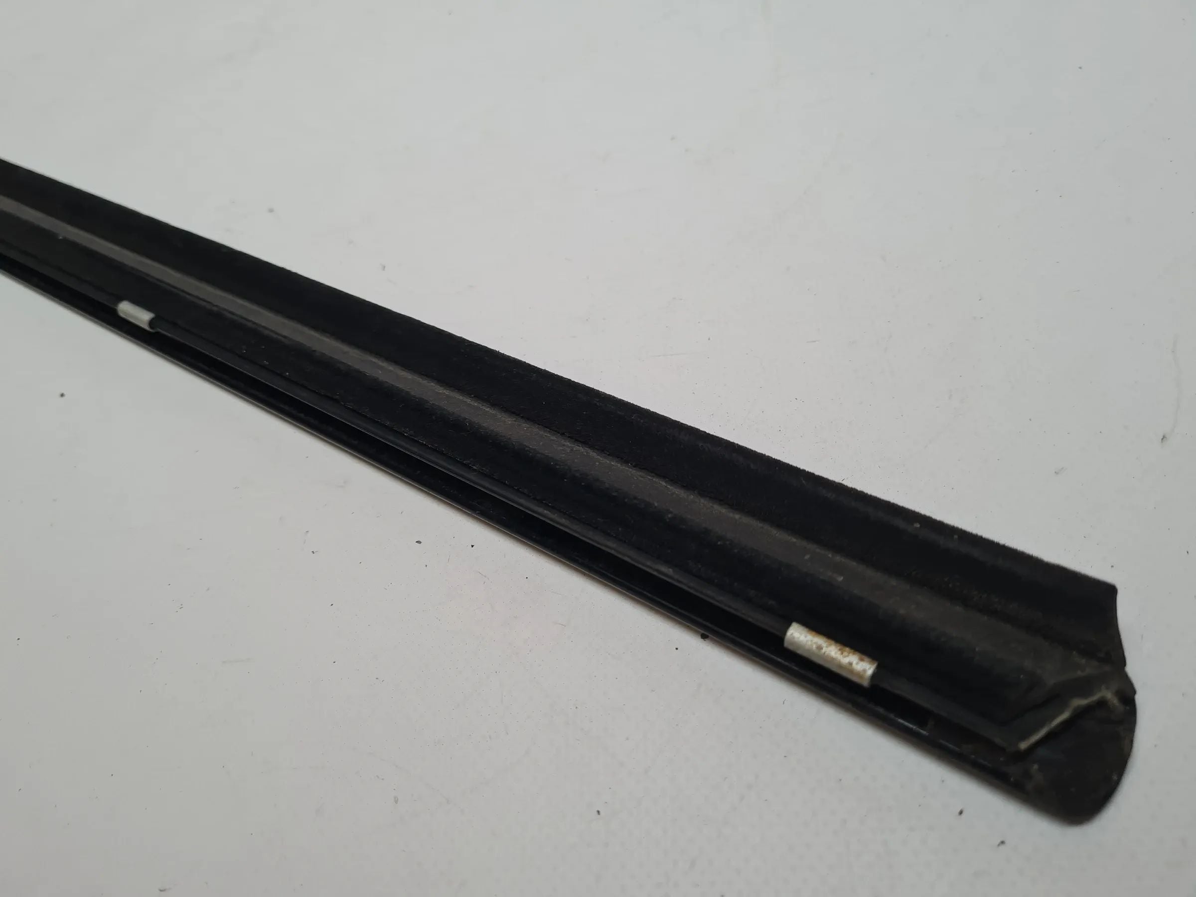 Original Mercedes C-Klasse (CL203) Einstiegsleiste Links Schwarz A2036903180