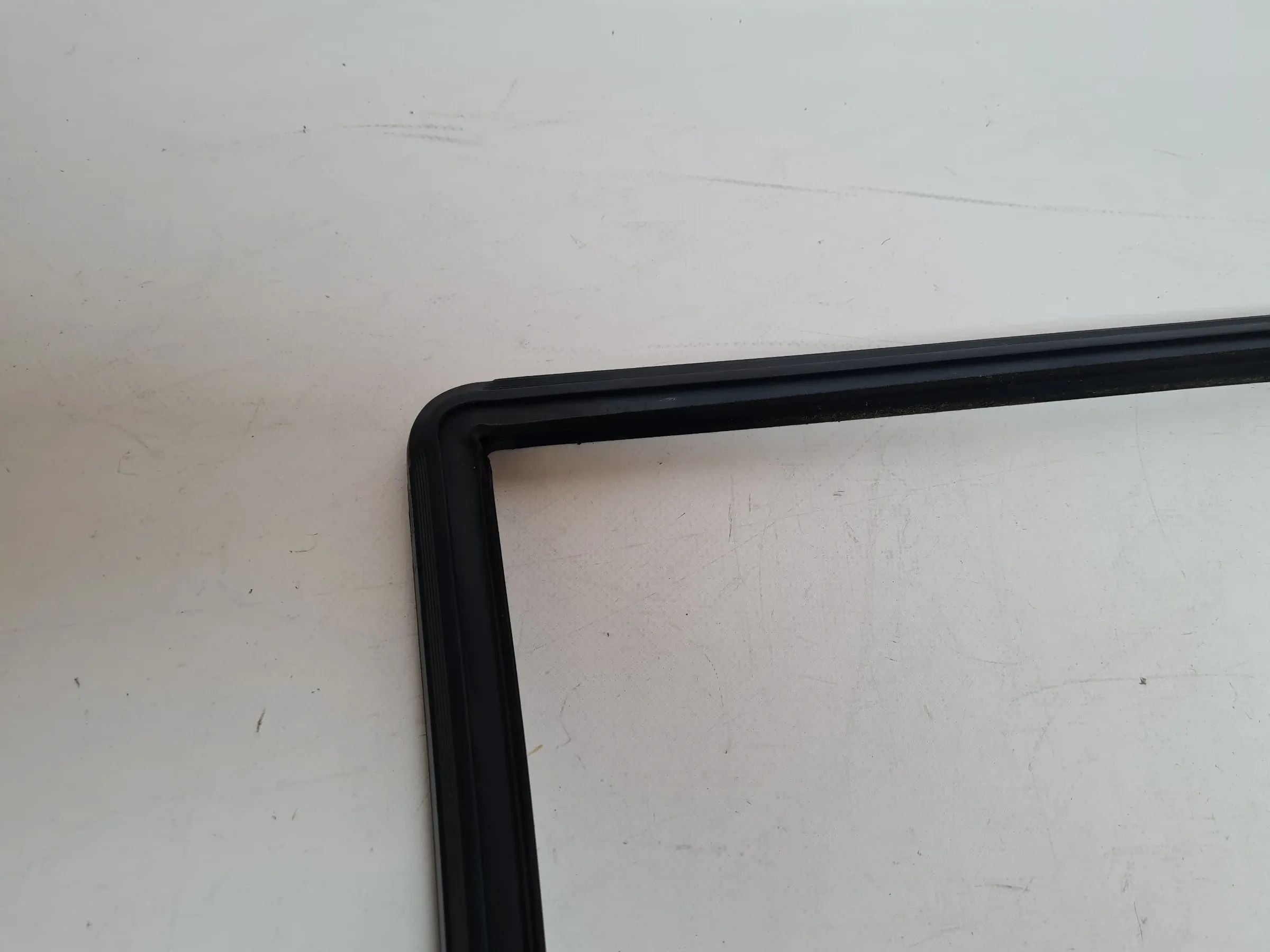 Original Mercedes C-Klasse (CL203) Dichtung Tür Fenster Links Vorne Innen