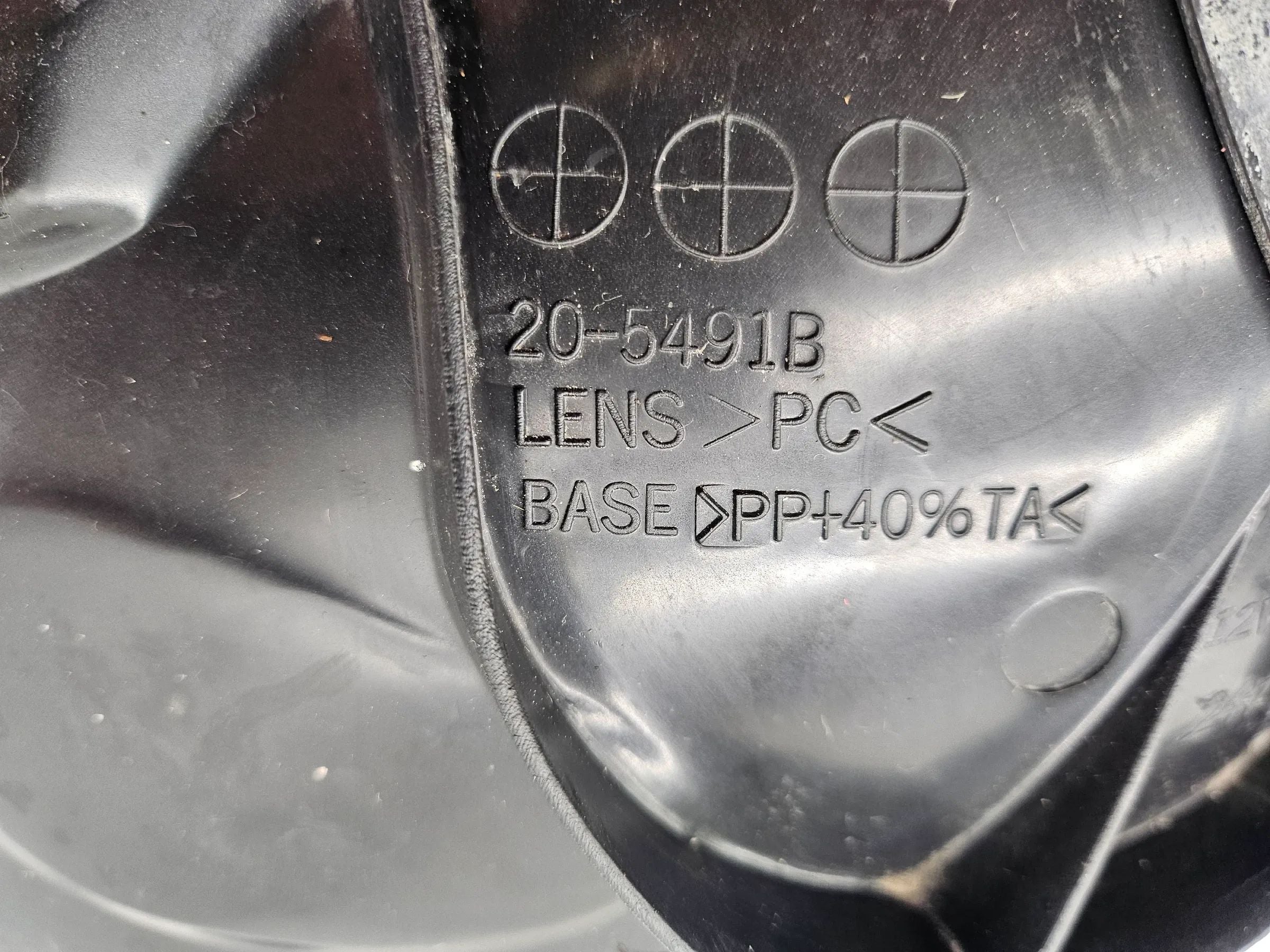 TYC 20-5491-08-2 Основная фара правая для Рено Клио II 1998 - 2001