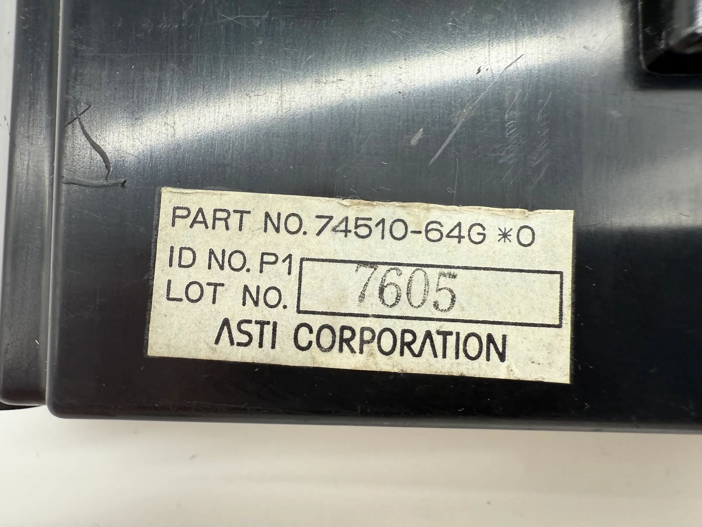 Commande de ventilateur Suzuki Baleno Vitara Type EG Année 1998 74510-63G (su01)