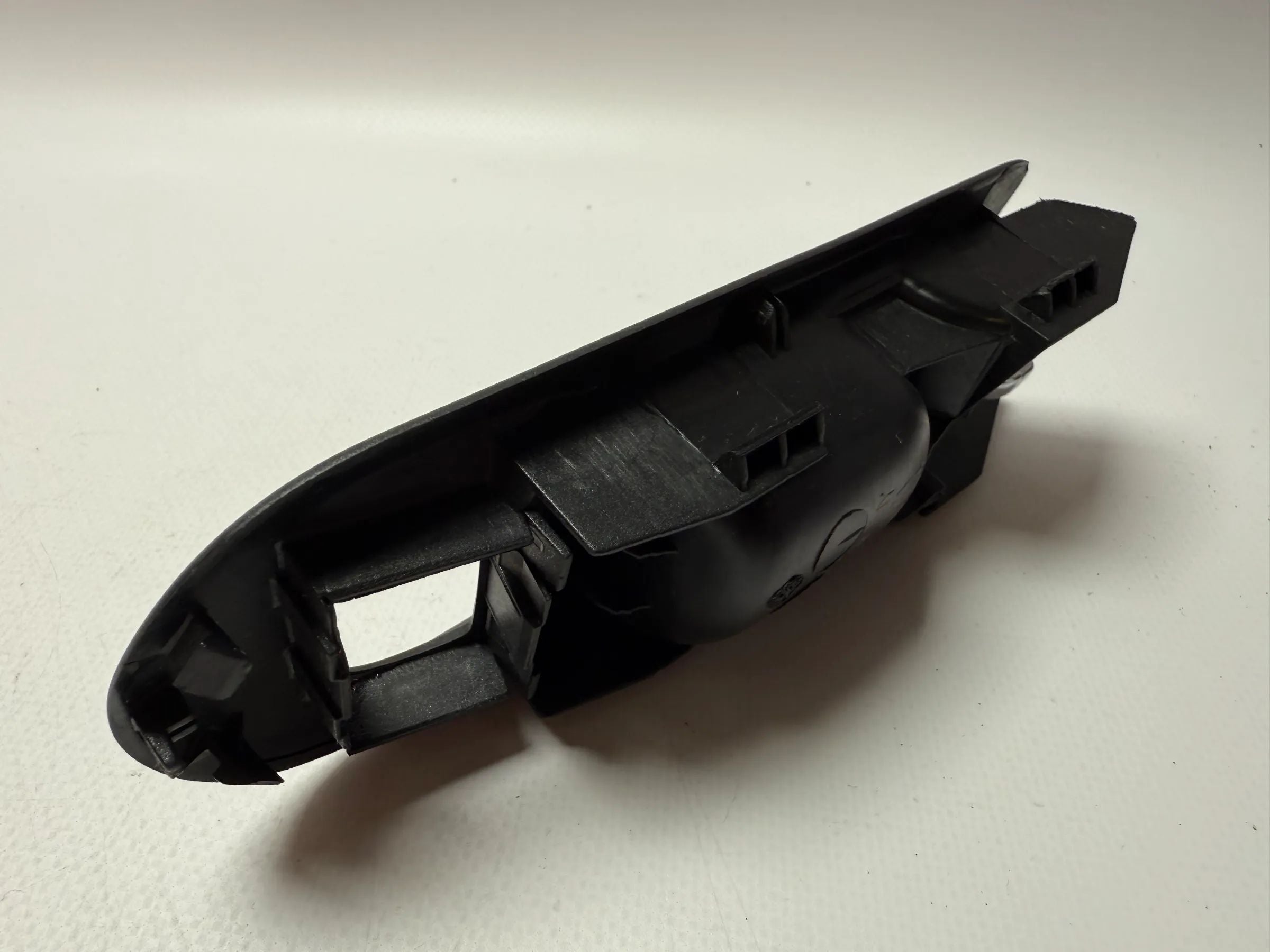 อะไหล่แท้ VW Golf IV 4 Variant 3B1837114 มือเปิดประตูหน้า ขวา ด้านใน