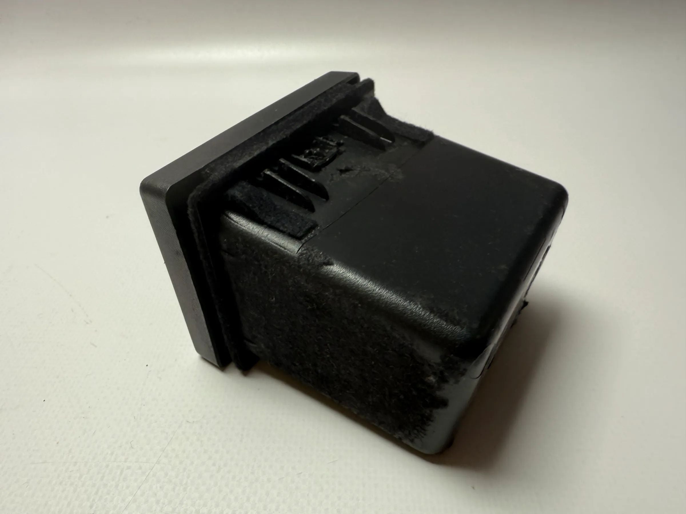 Originele OPEL OMEGA B CARAVAN Opbergvak, 90458845