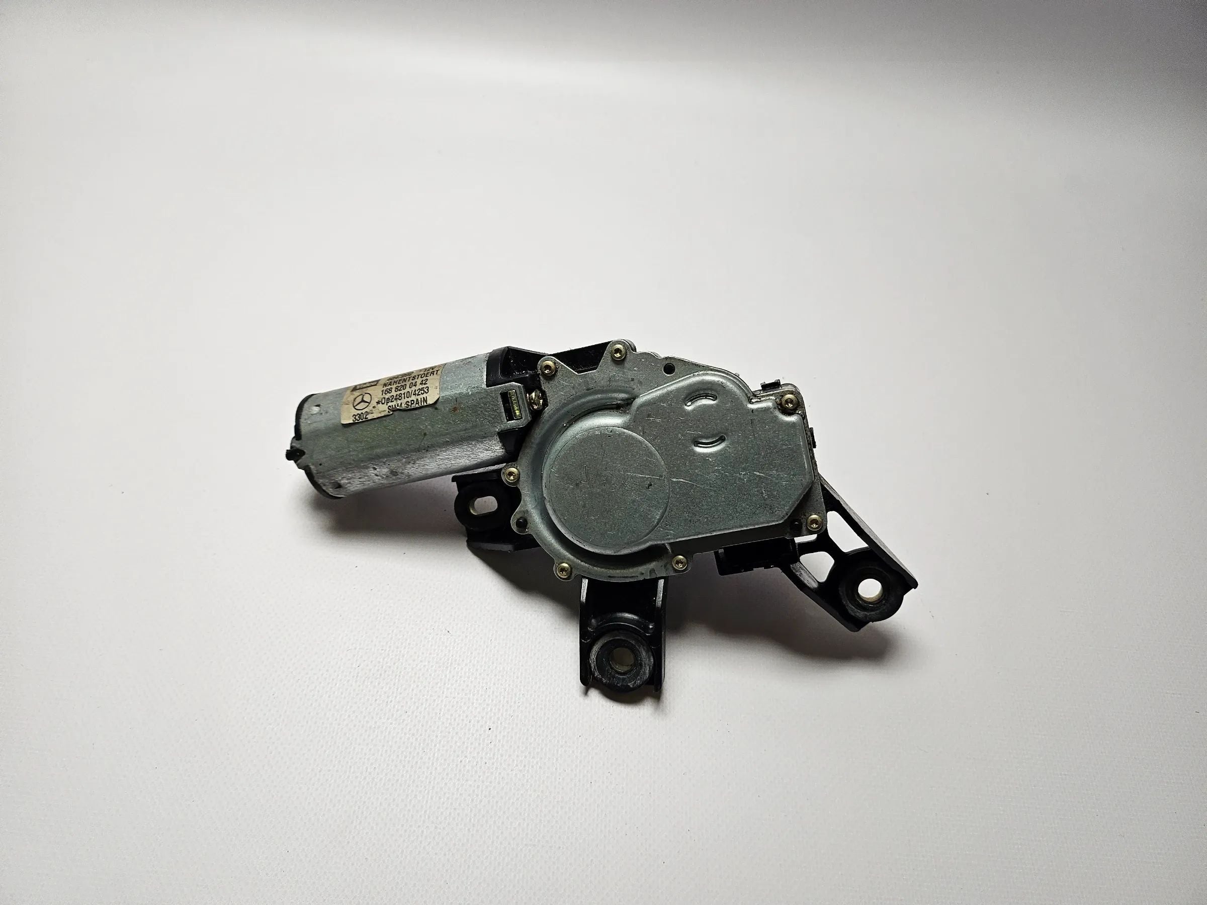 Moteur d'essuie-glace arrière Orig Mercedes Benz W168 W414 1688200442