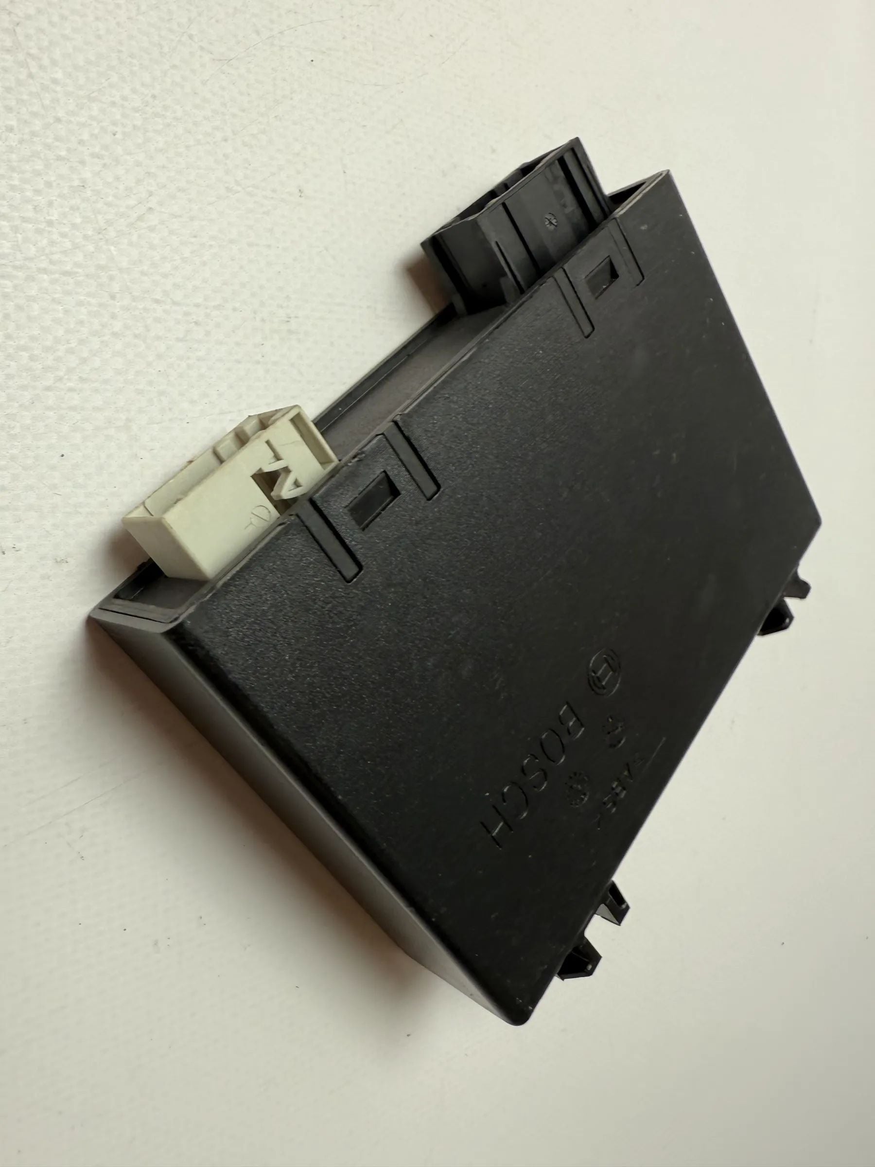 Оригинальный блок управления парктроником Opel Vectra C / Signum 3.0 13181070 / 0263004031