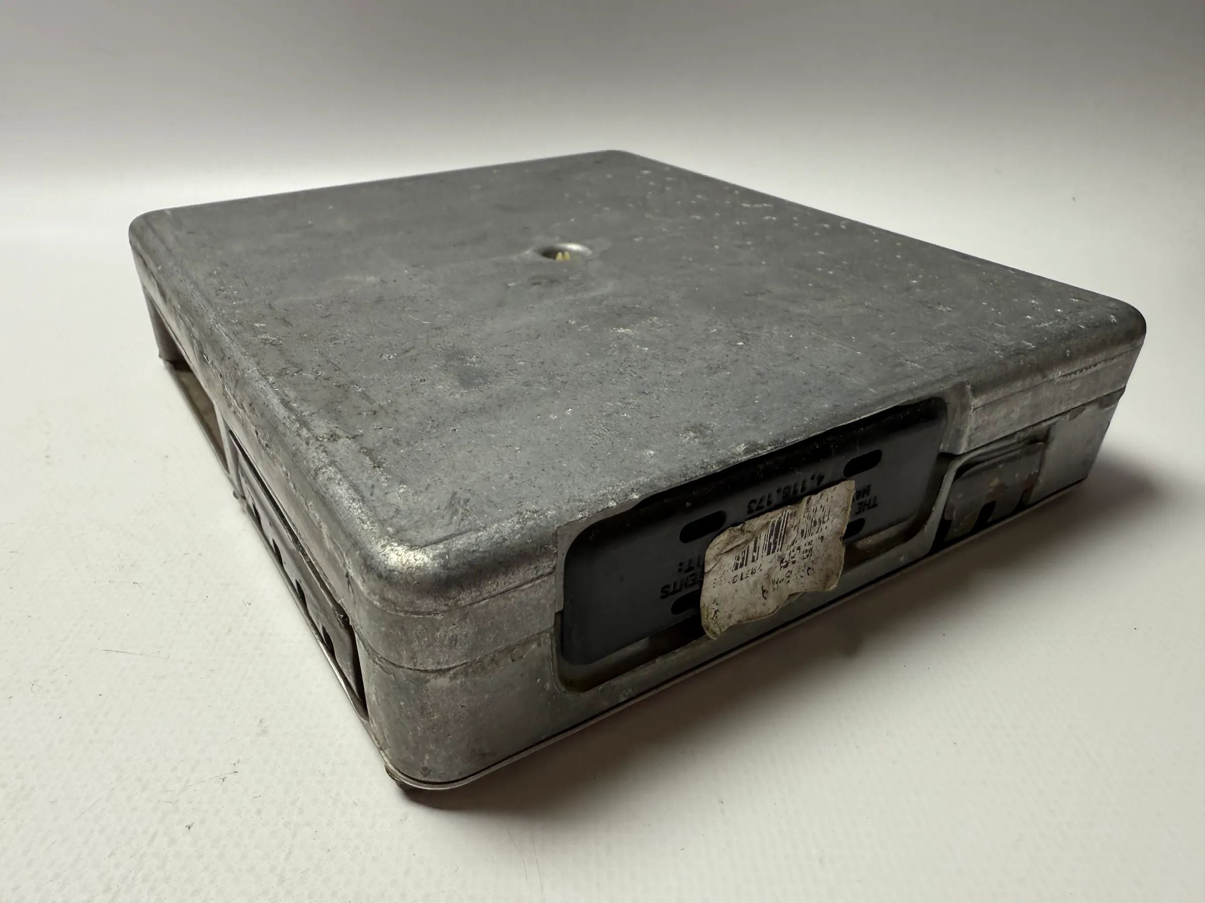 Original Ford Fiesta 1.3 Engine Control Unit 97FB-12A650-AKA 