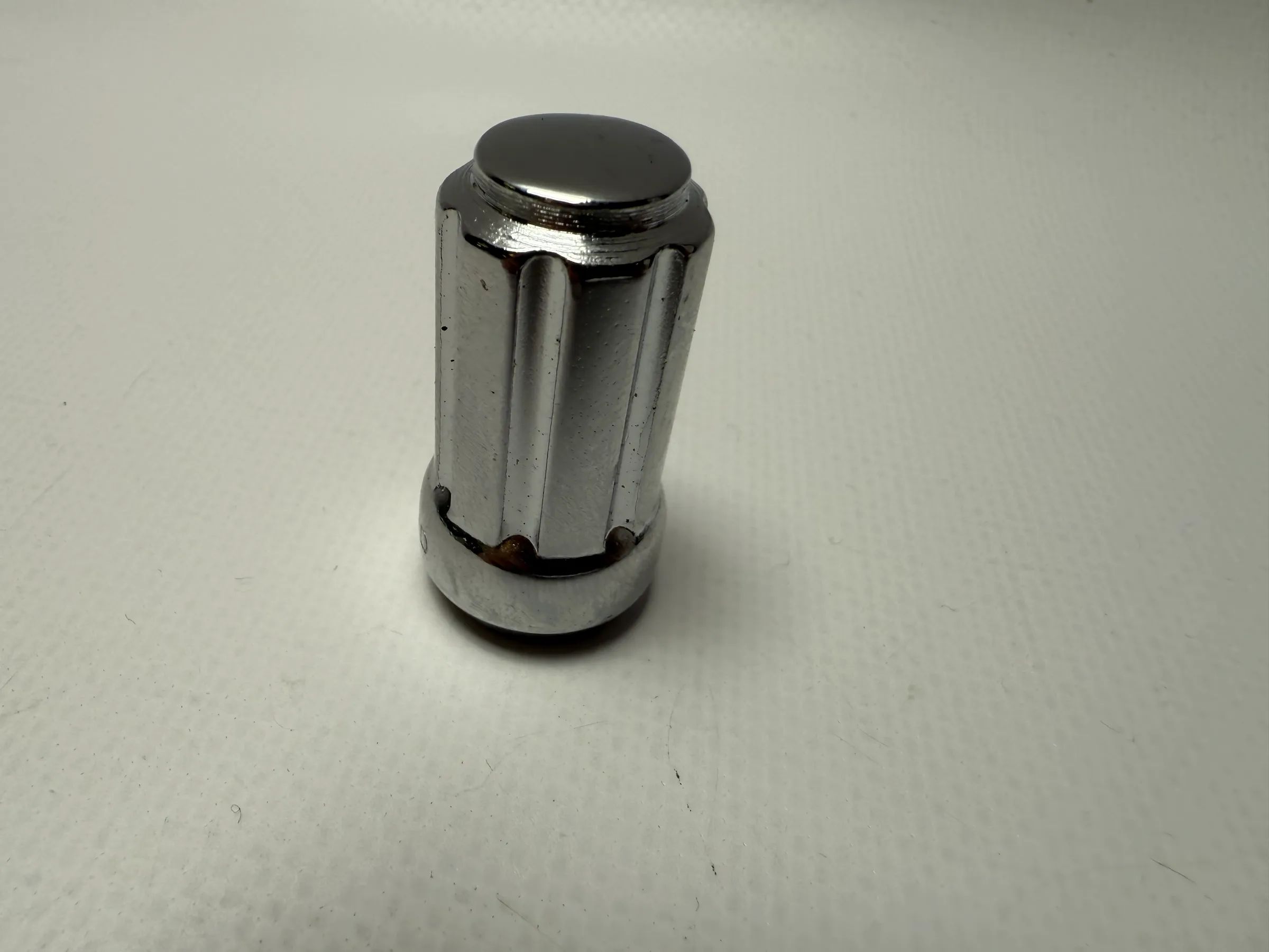 Original Ford  Bronco Radmutter M12X1.5 HD