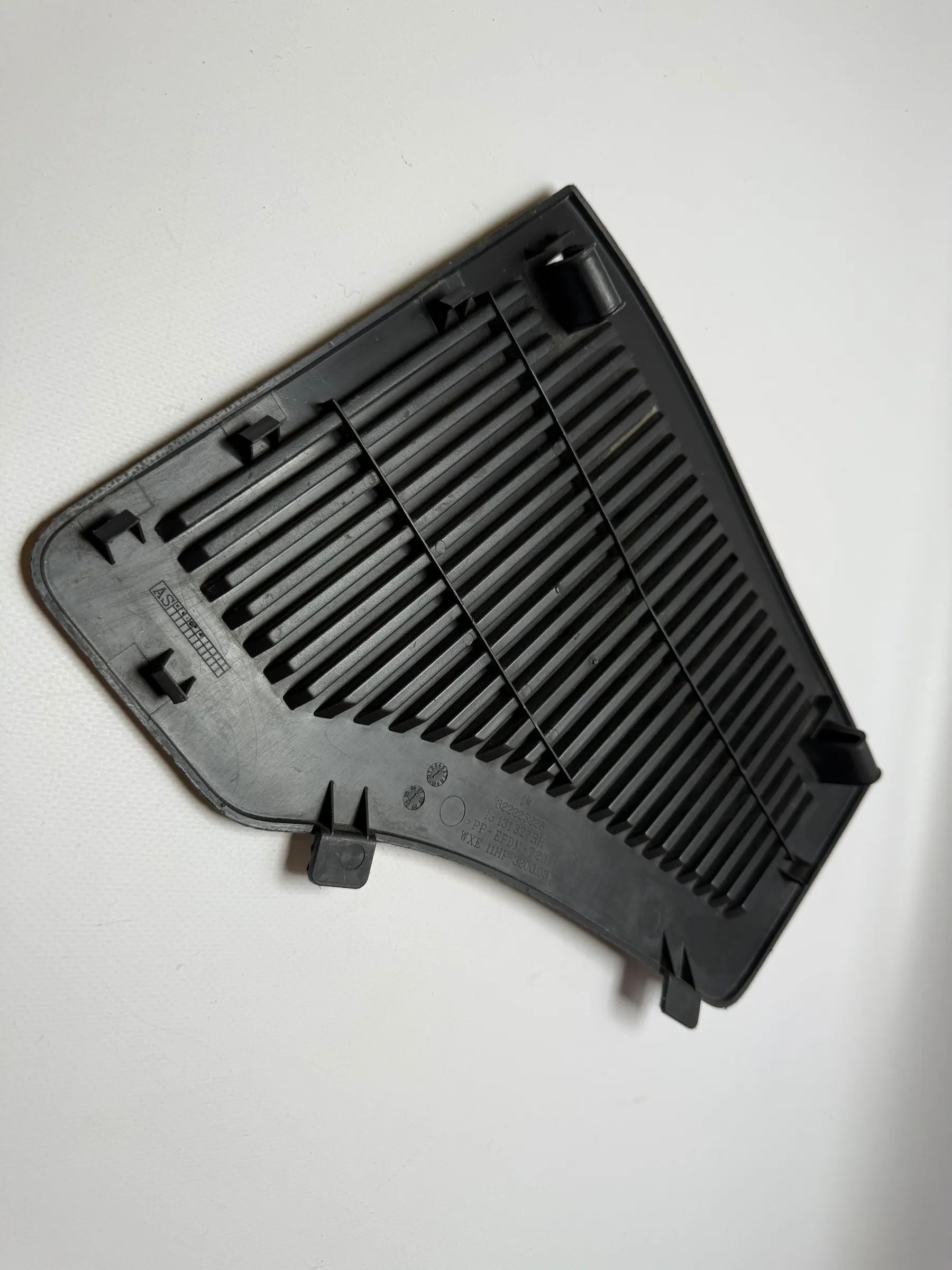 Оригинальная внутренняя отделка Opel Zafira B 13131327 RH