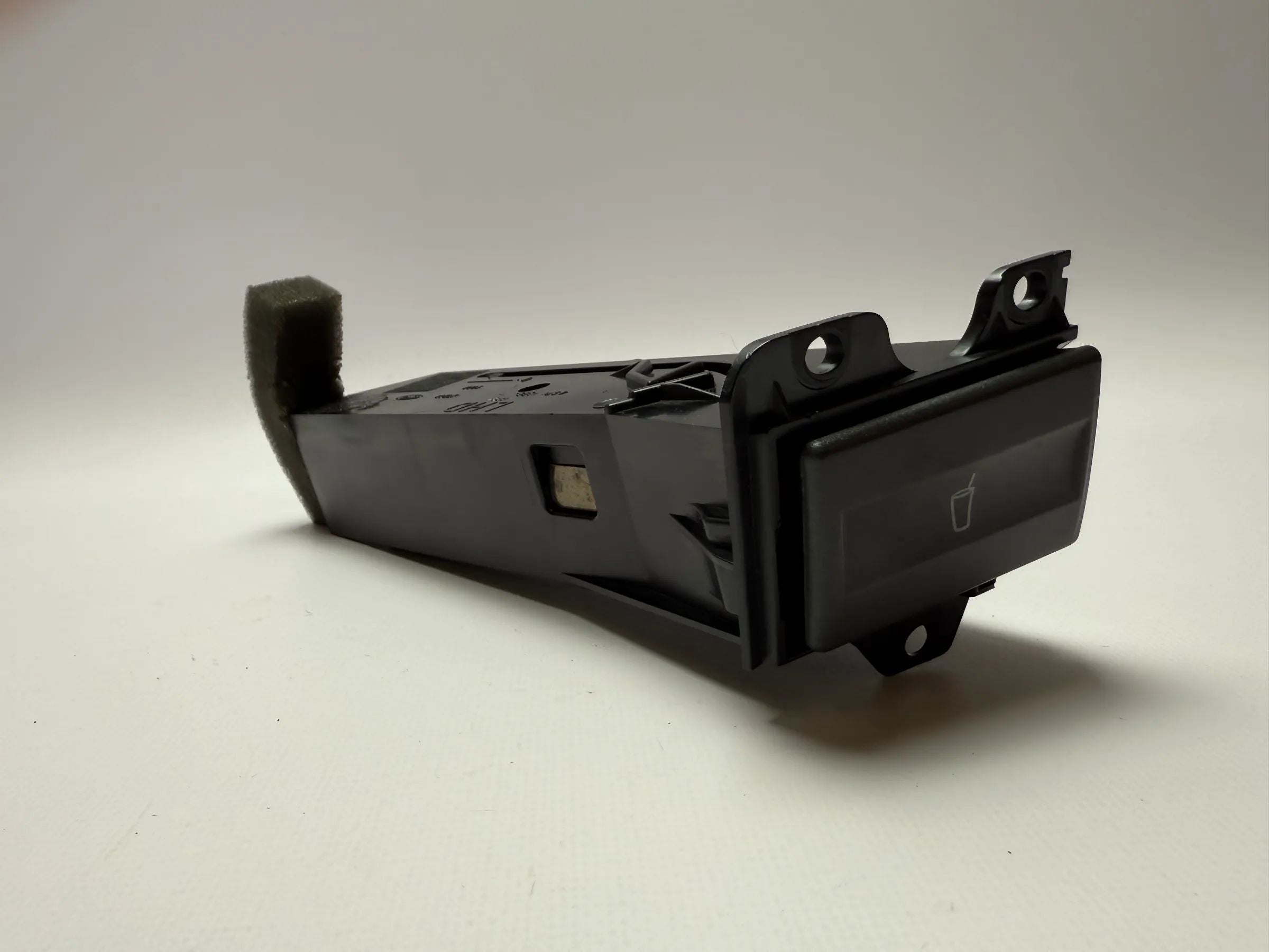 Original Ford Mondeo 3 III Becherhalter Getränkehalter Becherhalter 4S7113564A