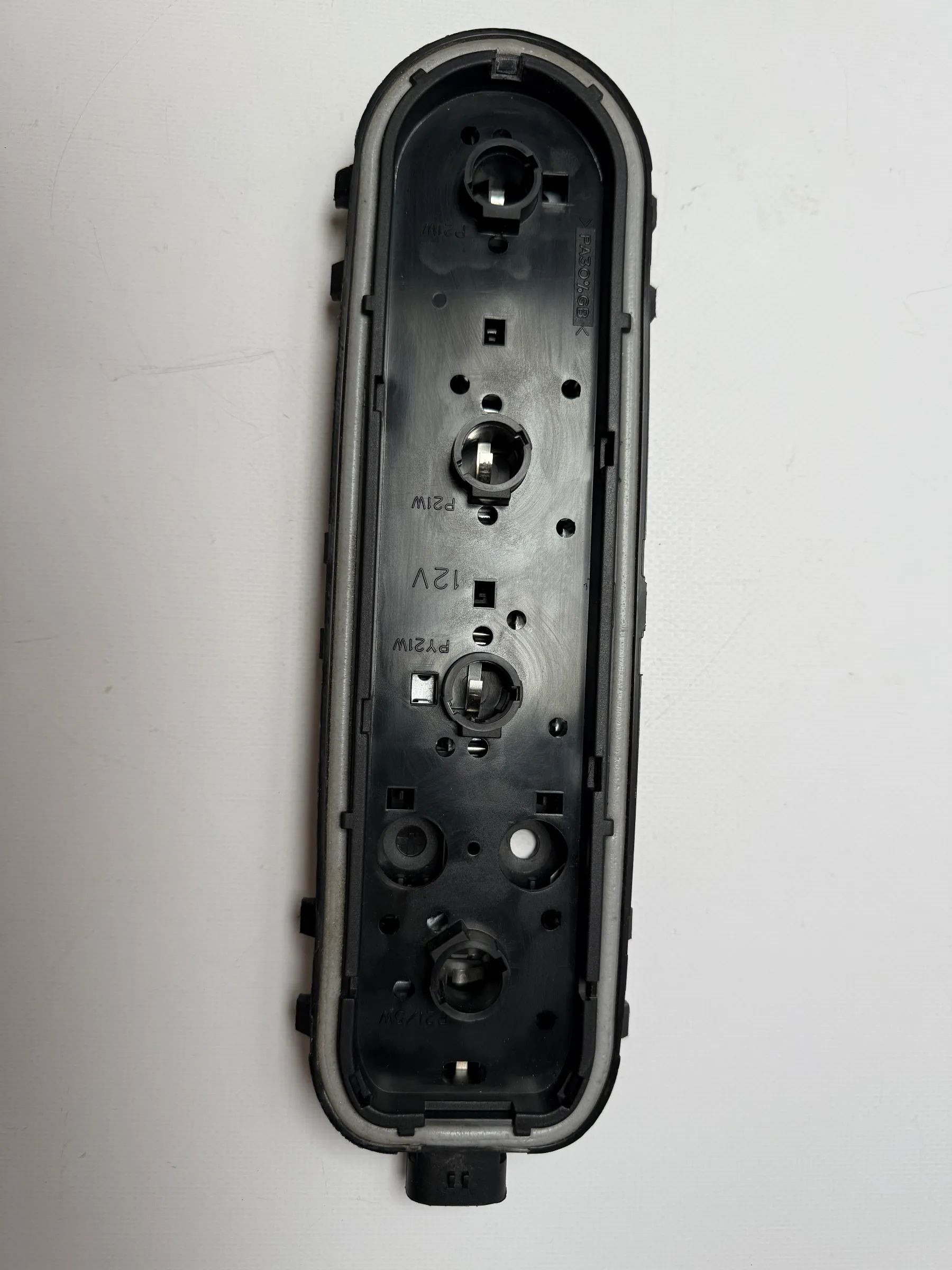 Original GM Pontiac Montana Chevrolet Venture lamp holder Britax 12335926 