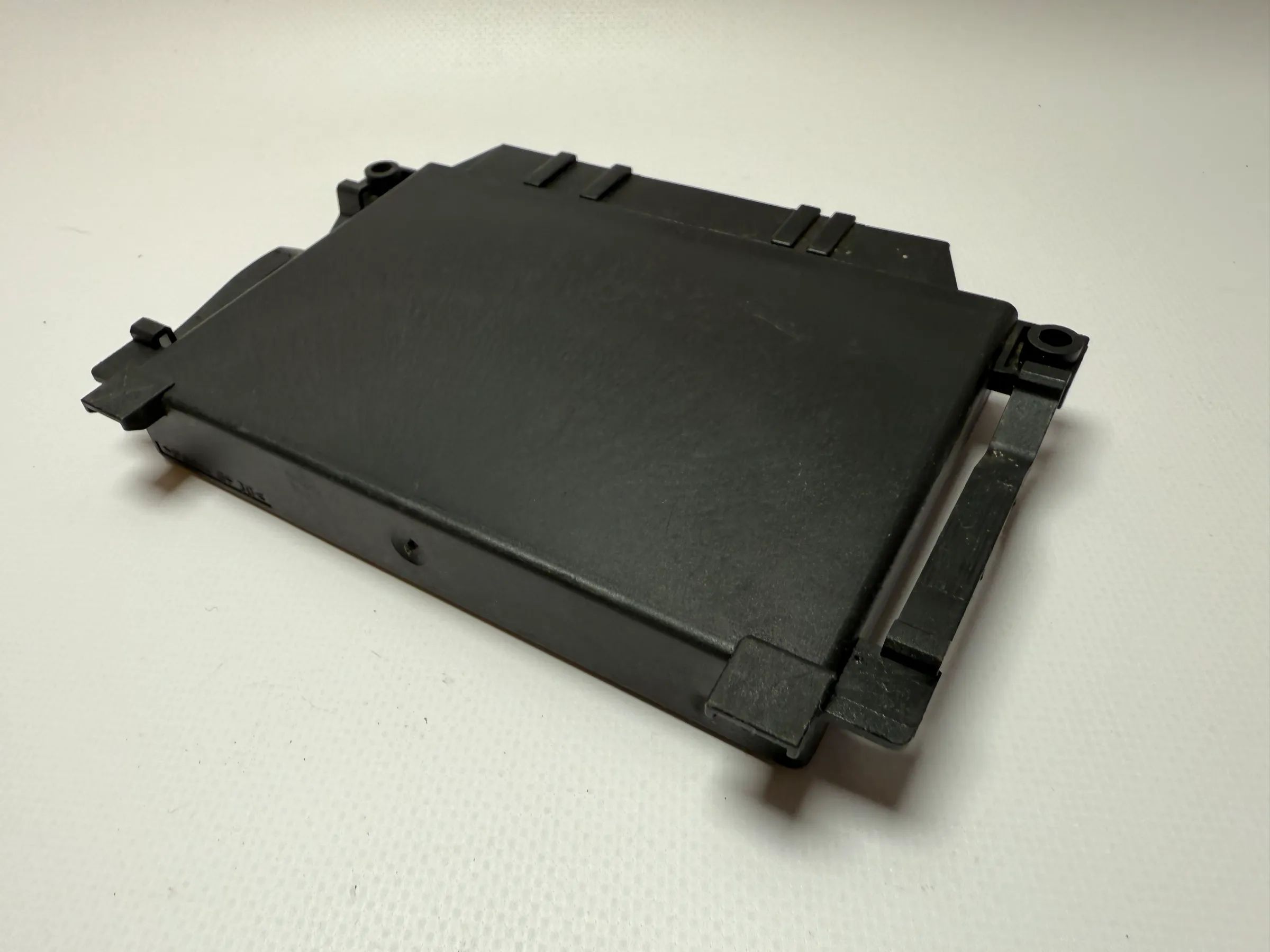 Original Mercedes Benz E-Klasse 220 D Centralita Motor A0215451132 / 5WK33911