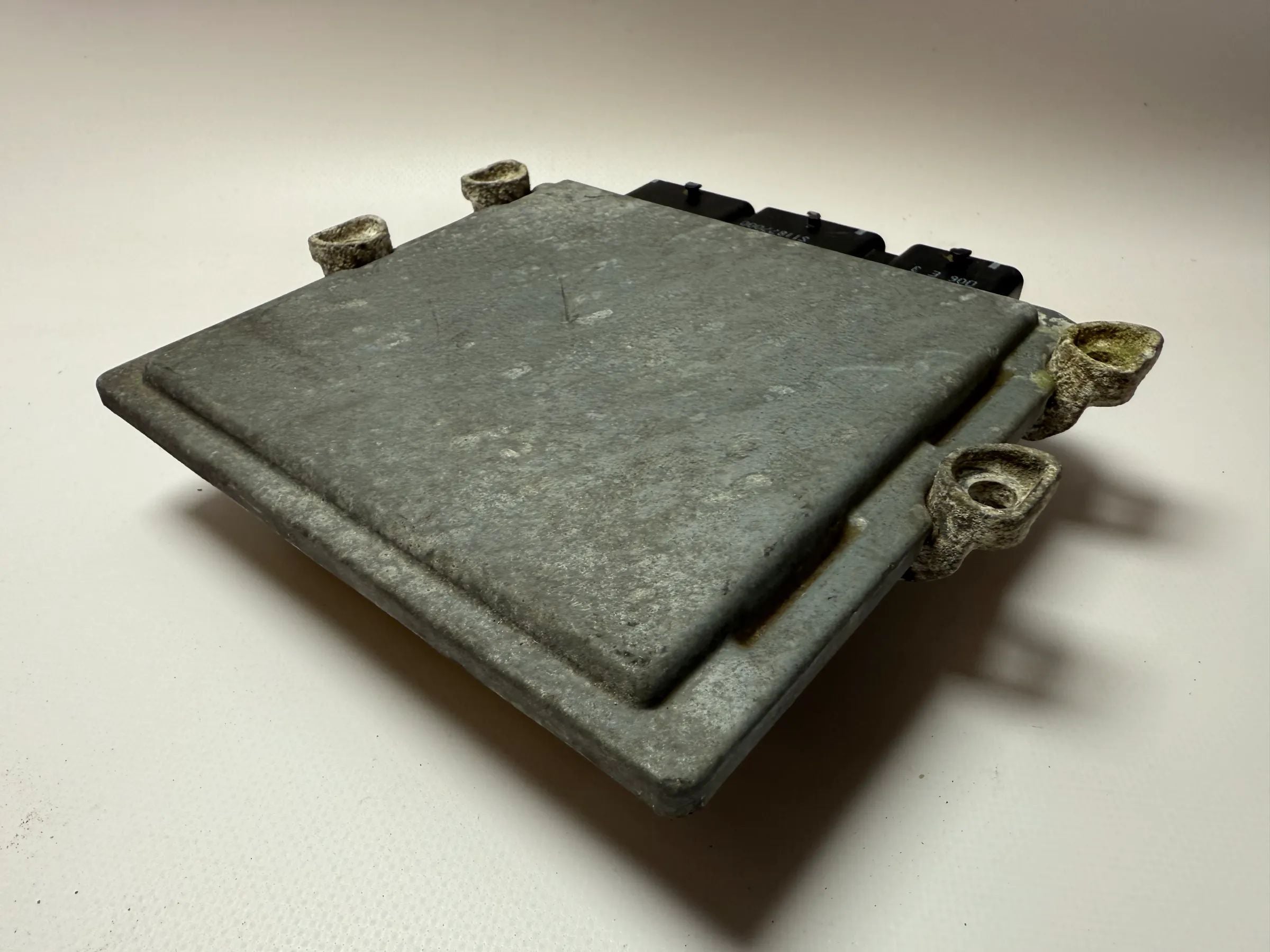 Оригинальный блок управления двигателем Ford C MAX дизель 3M5A-12A650-HK / 5WS40028M-T