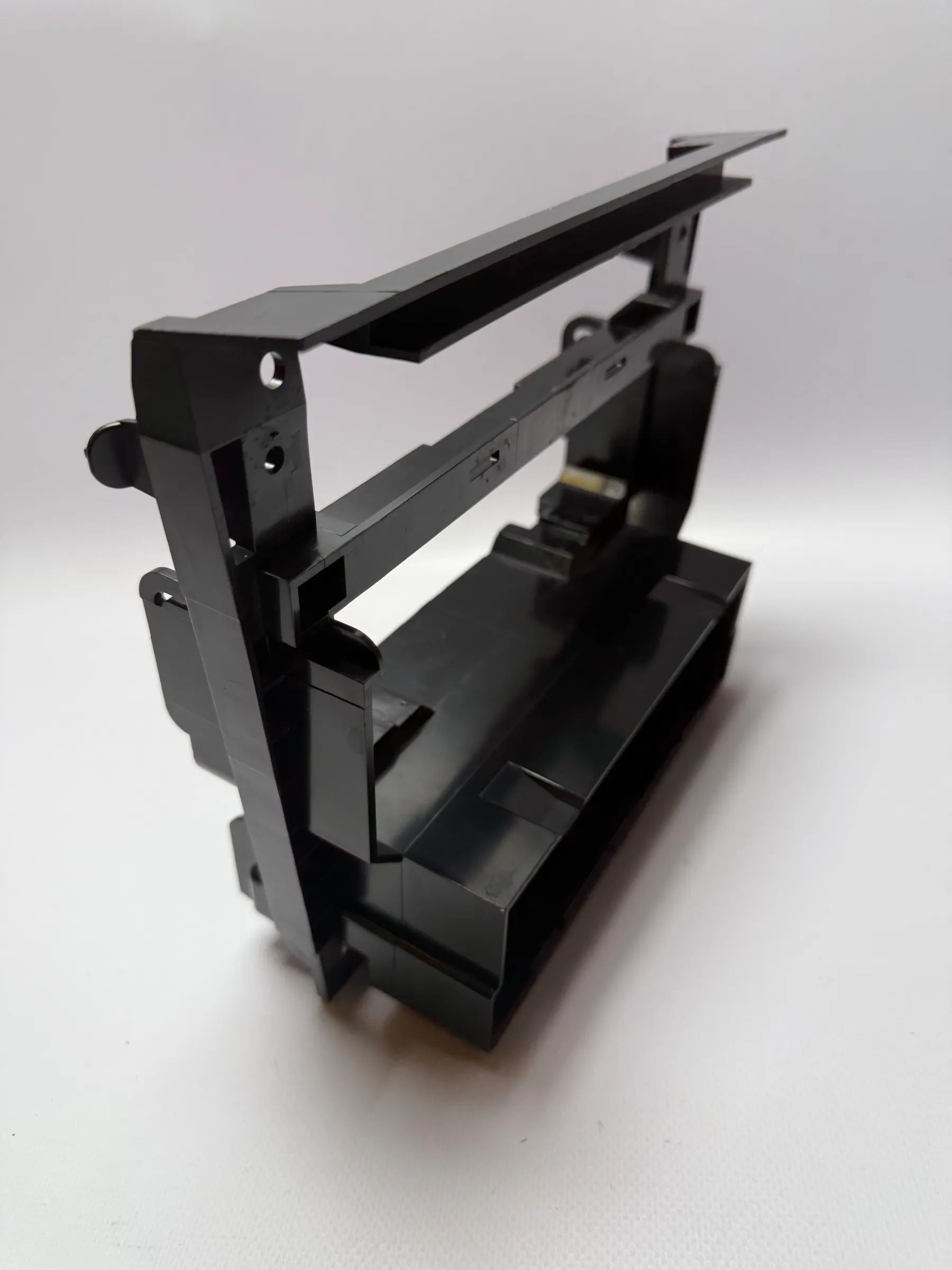 Originele Mercedes C-Klasse W202 Radiohouder Inbouwframe Middenconsole 2026890016