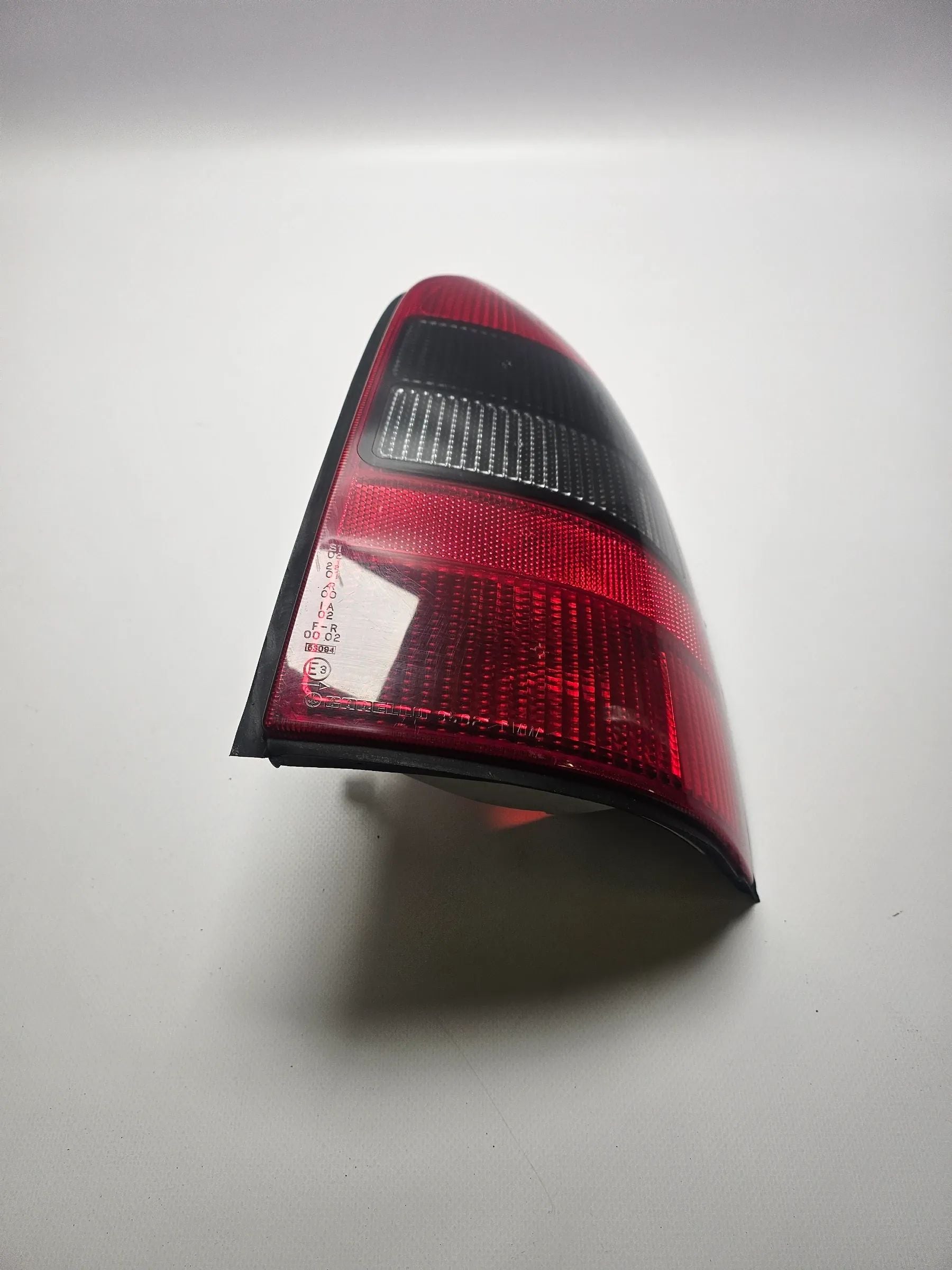 Originele Achterlicht Remlicht Opel Vectra B Stationwagen Rechts 09153155