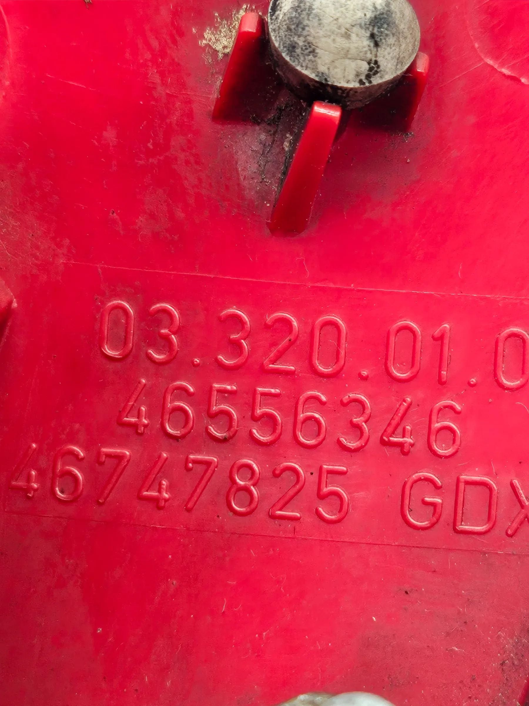 originele Alfa Romeo 147 originele achterlicht achterlamp links binnen 46556346