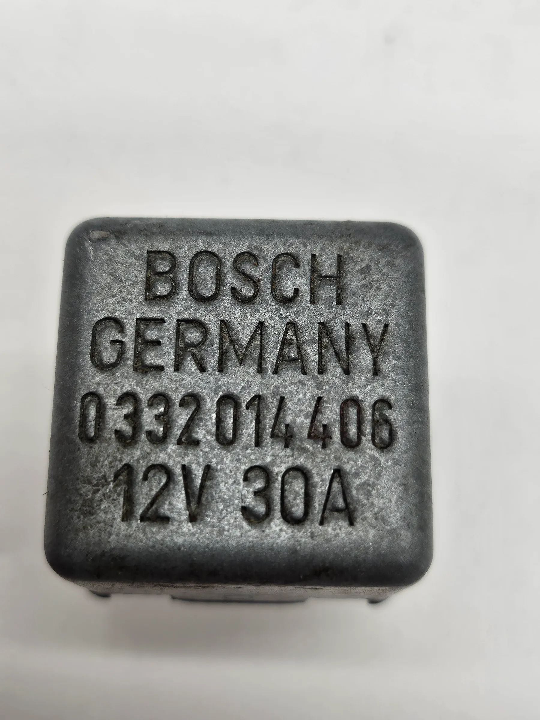 असली BMW Porsche MB VW Ford Bosch रिले क्राफ़्टस्टॉफ़पम्प 0332014406