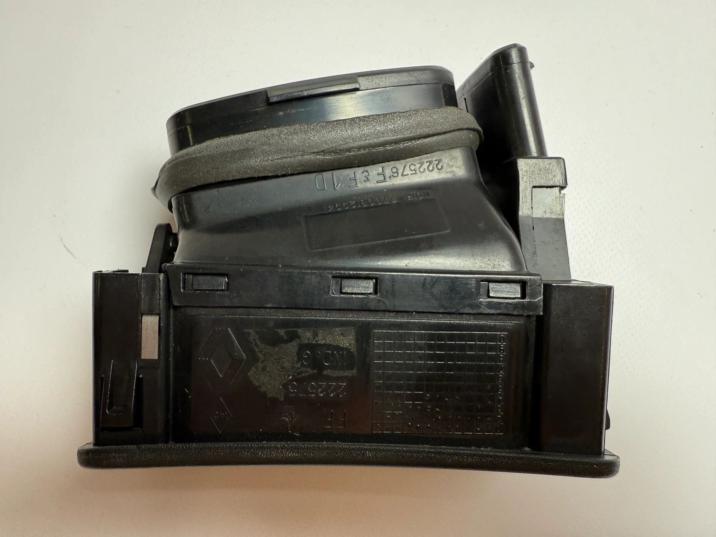 Original Renault 19 Cabrio Resguardo de Ar Direito 222575 / 7700812994