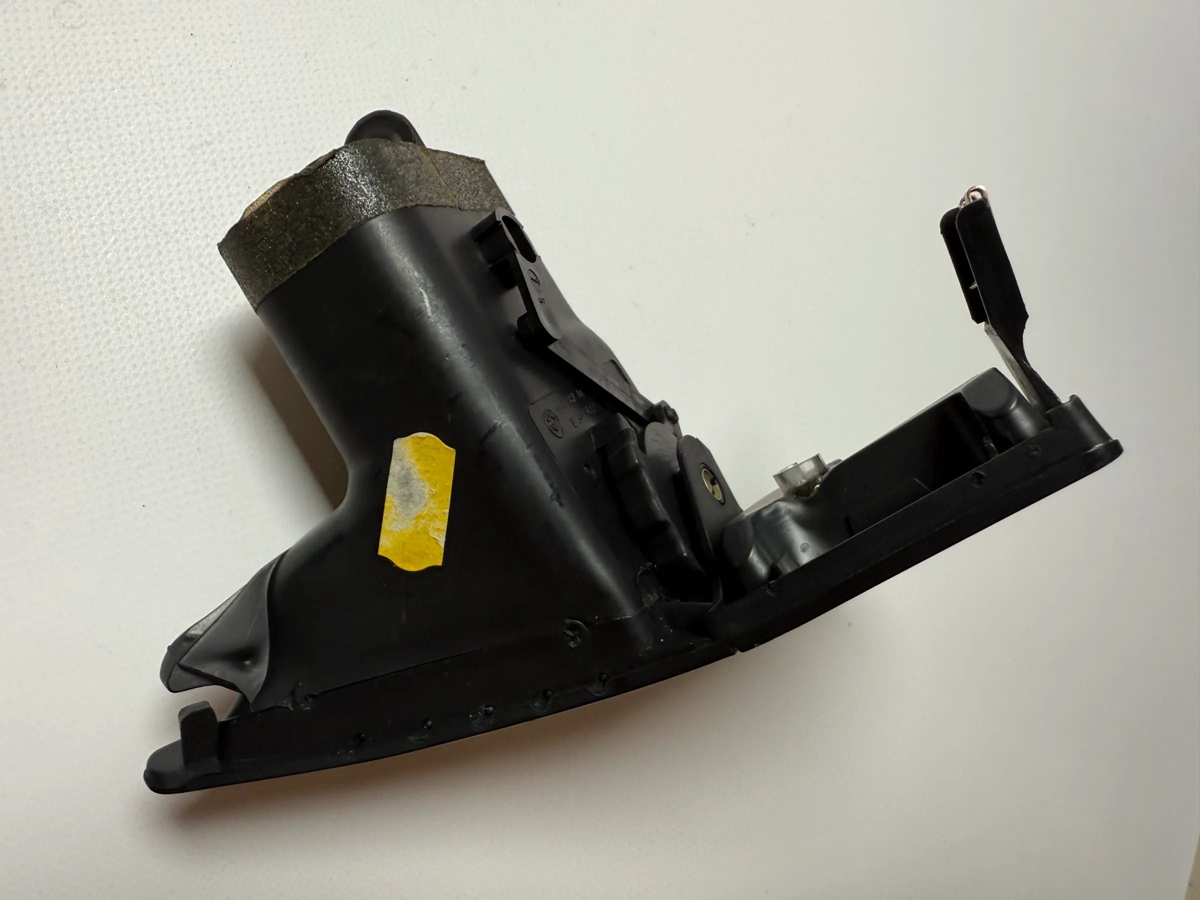 Оригинальная левая воздуховодная насадка BMW E36 1387061