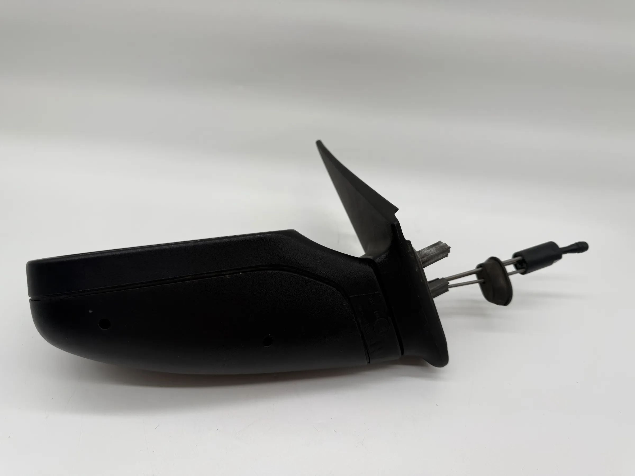 PEUGEOT 106 exterior mirror left manual, black cp2635000