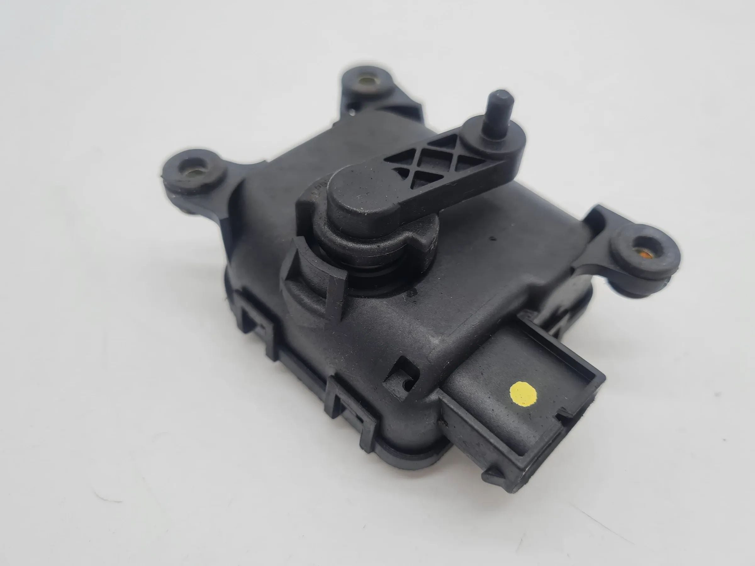 Original Audi A6 (4B2/4B4) Stellmotor Temperaturregelklappe 0132801135