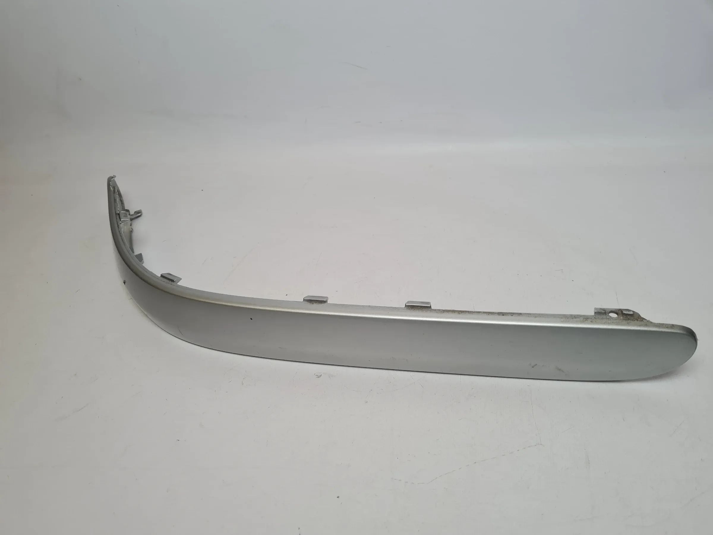 Original Mercedes-Benz C-Klasse (W203) Zierleiste Stoßstange Links, A2038854321