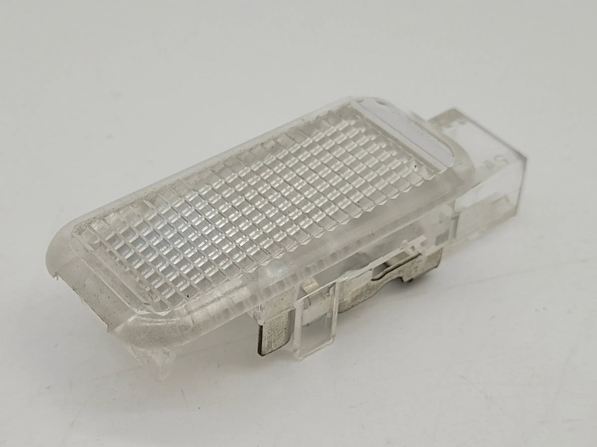 Original Audi A4 (8E/B6/B7) Türleuchte Türlicht Leuchte Weiß L/R 4B0947415