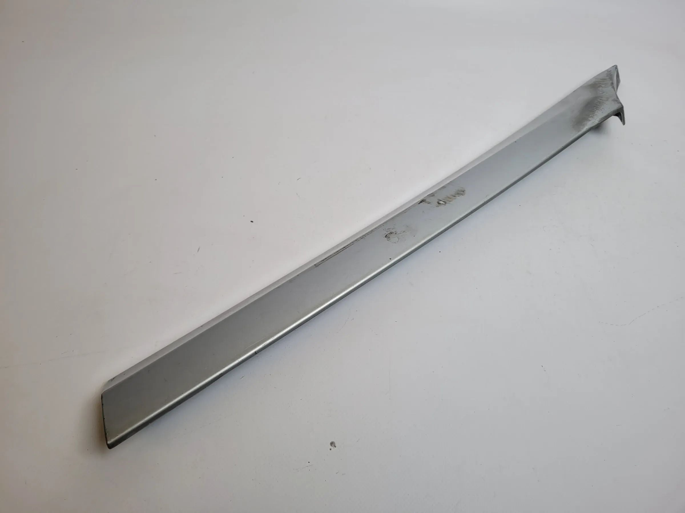 Original Mercedes-Benz C-Klasse (W203) Zierleiste Links, Hinten A2036900762