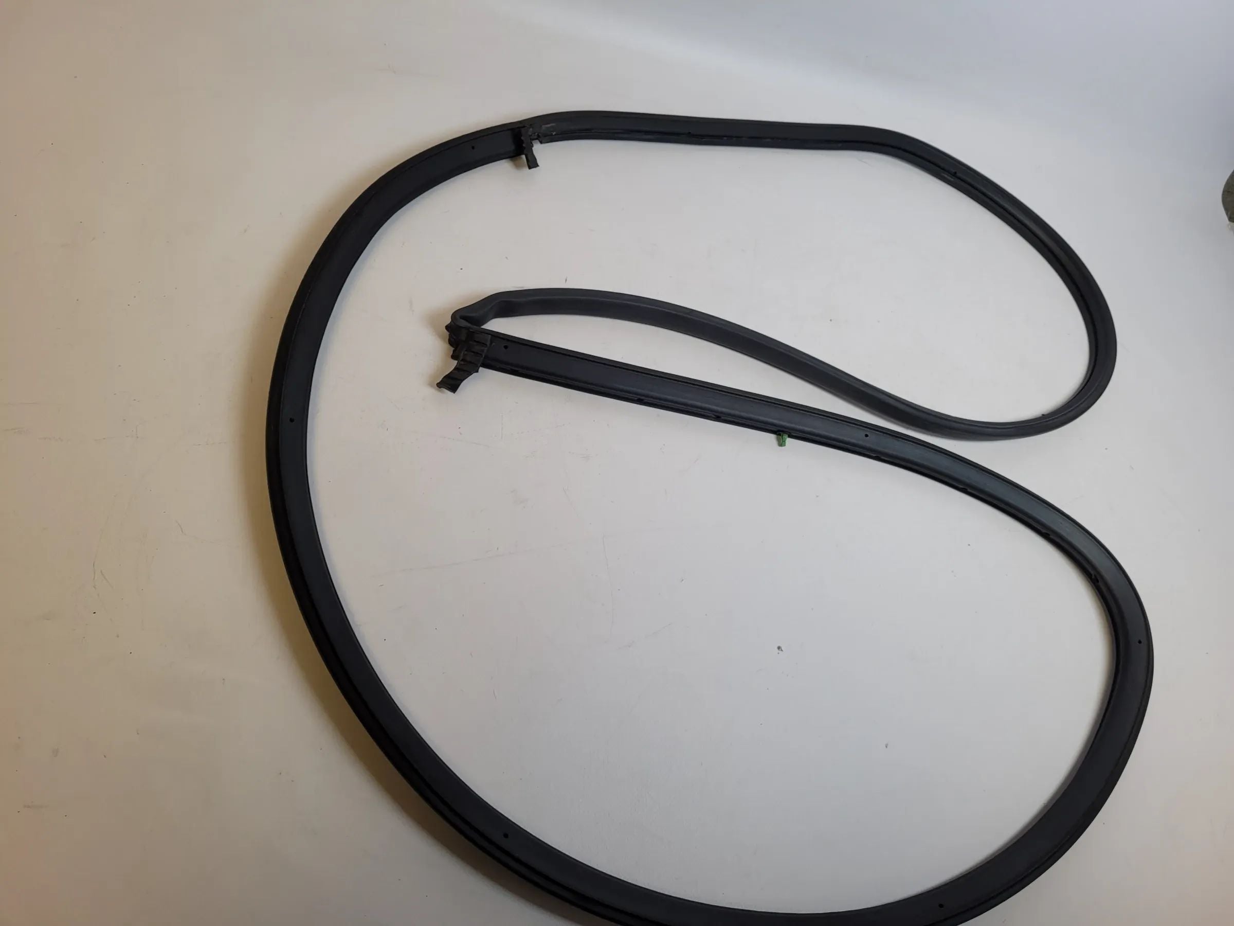 Original Audi A4 (8E/B6/B7) Türdichtung Dichtung Gummi Rechts Hinten 8E0839912J