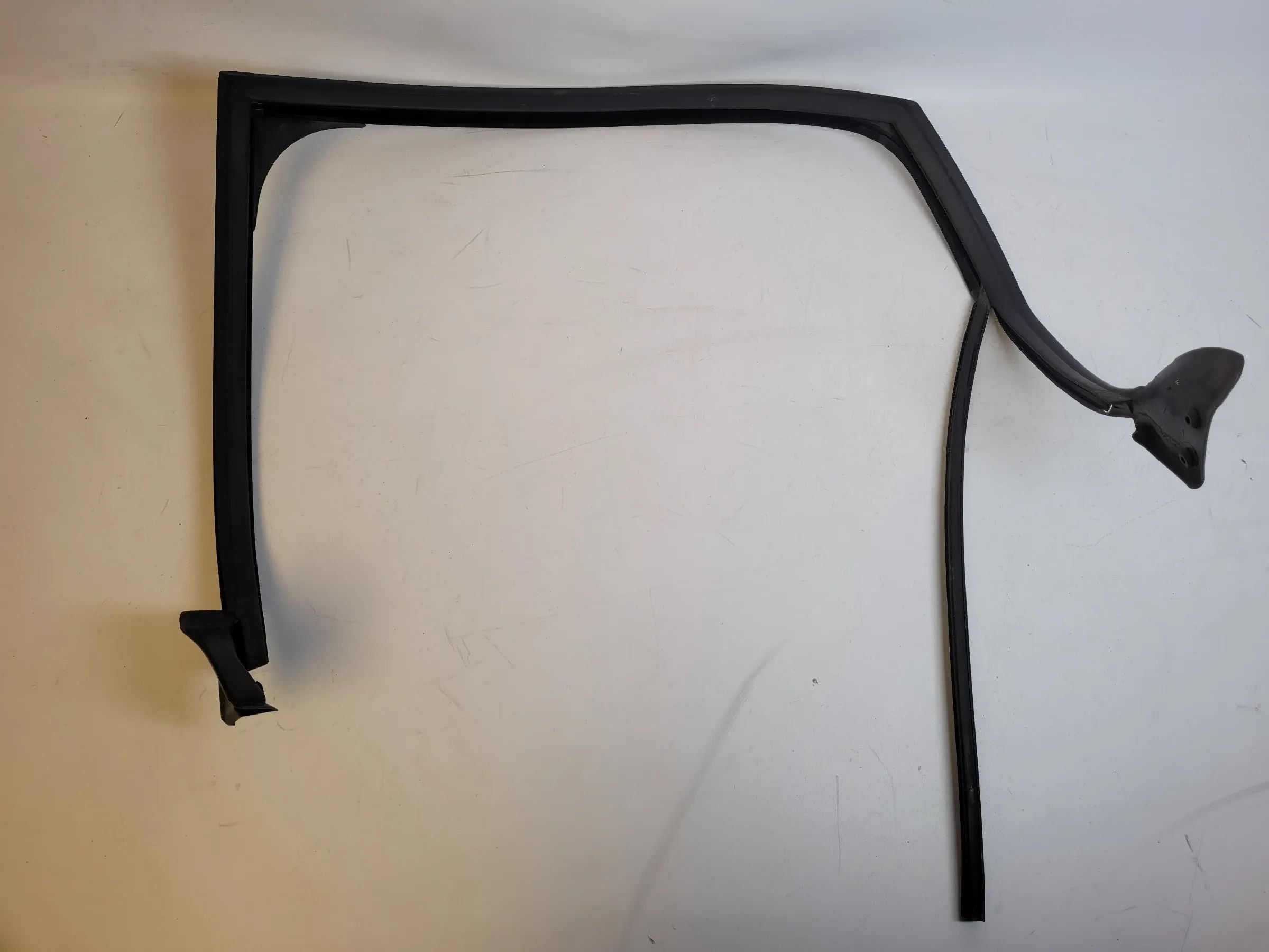 Original Audi A4 (8E/B6/B7) Tür Fenster Dichtung Links Hinten 8E5839439