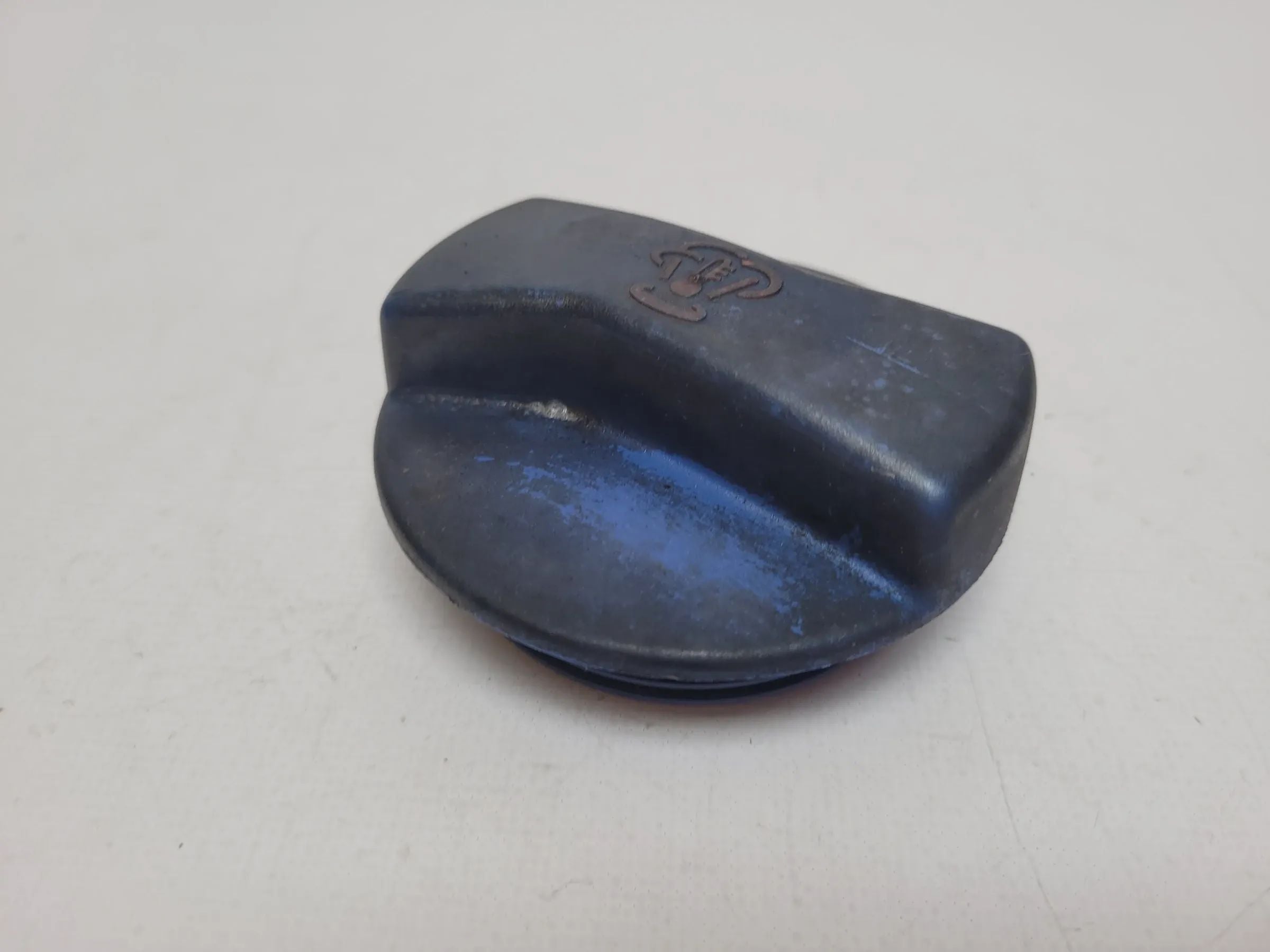 Original Audi A6 (4B2/4B4) Verschlussdeckel Ausgleichbehälter 1J0121321A