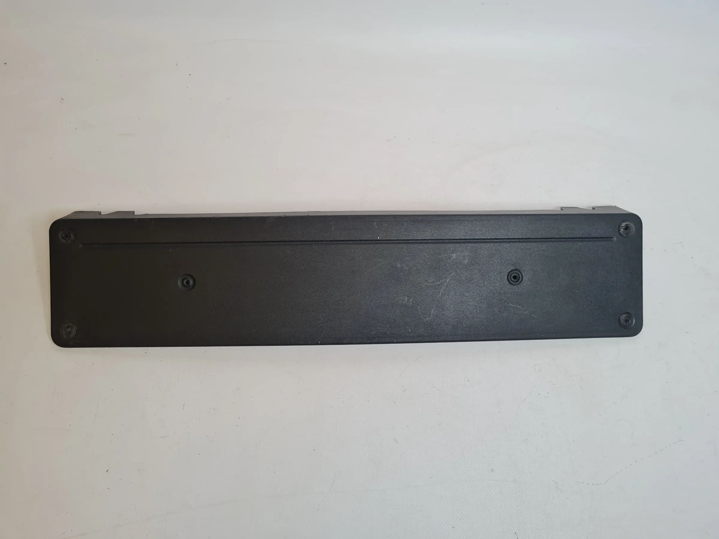 Original Mercedes-Benz C-Klasse (W203) Kennzeichenhalter A2038850781