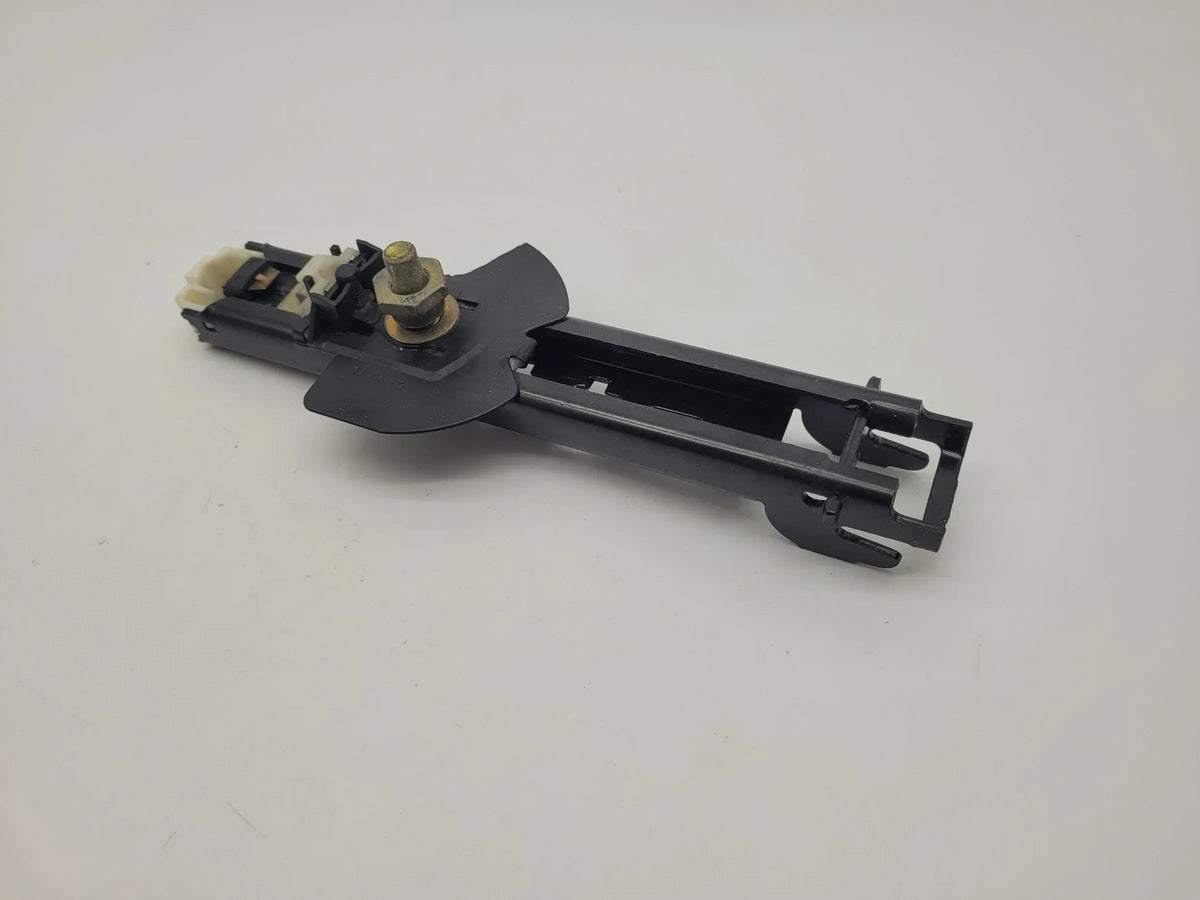 Original Audi A6 Gurtversteller Höhenverstellung Vorne Rechts 4A0857833D