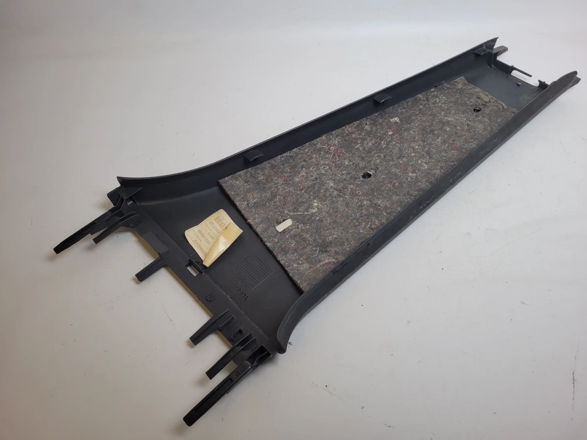 Original Audi A6 (4B2/4B4) Verkleidung B-Säule Links Unten Grau 4B0867239